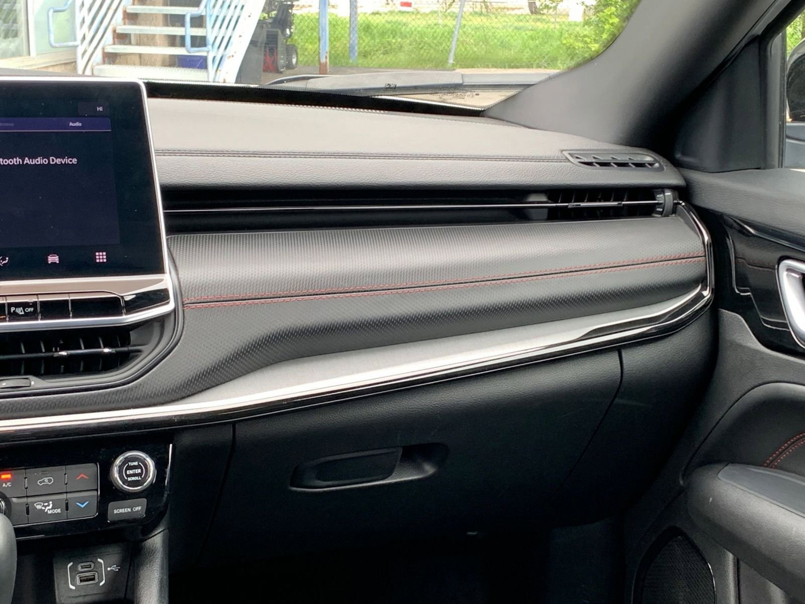 Thumbnail: 2025 Jeep Compass - 34