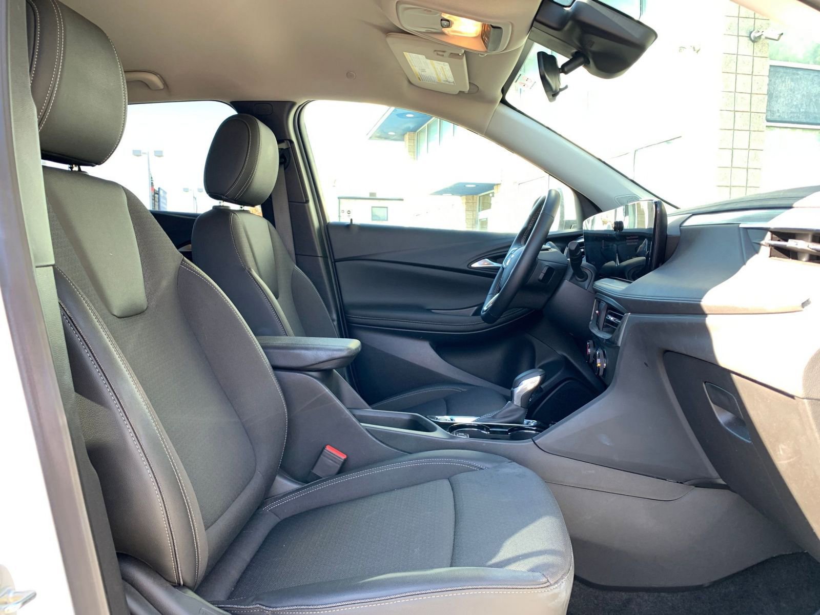 Thumbnail: 2025 Buick Encore GX - 34