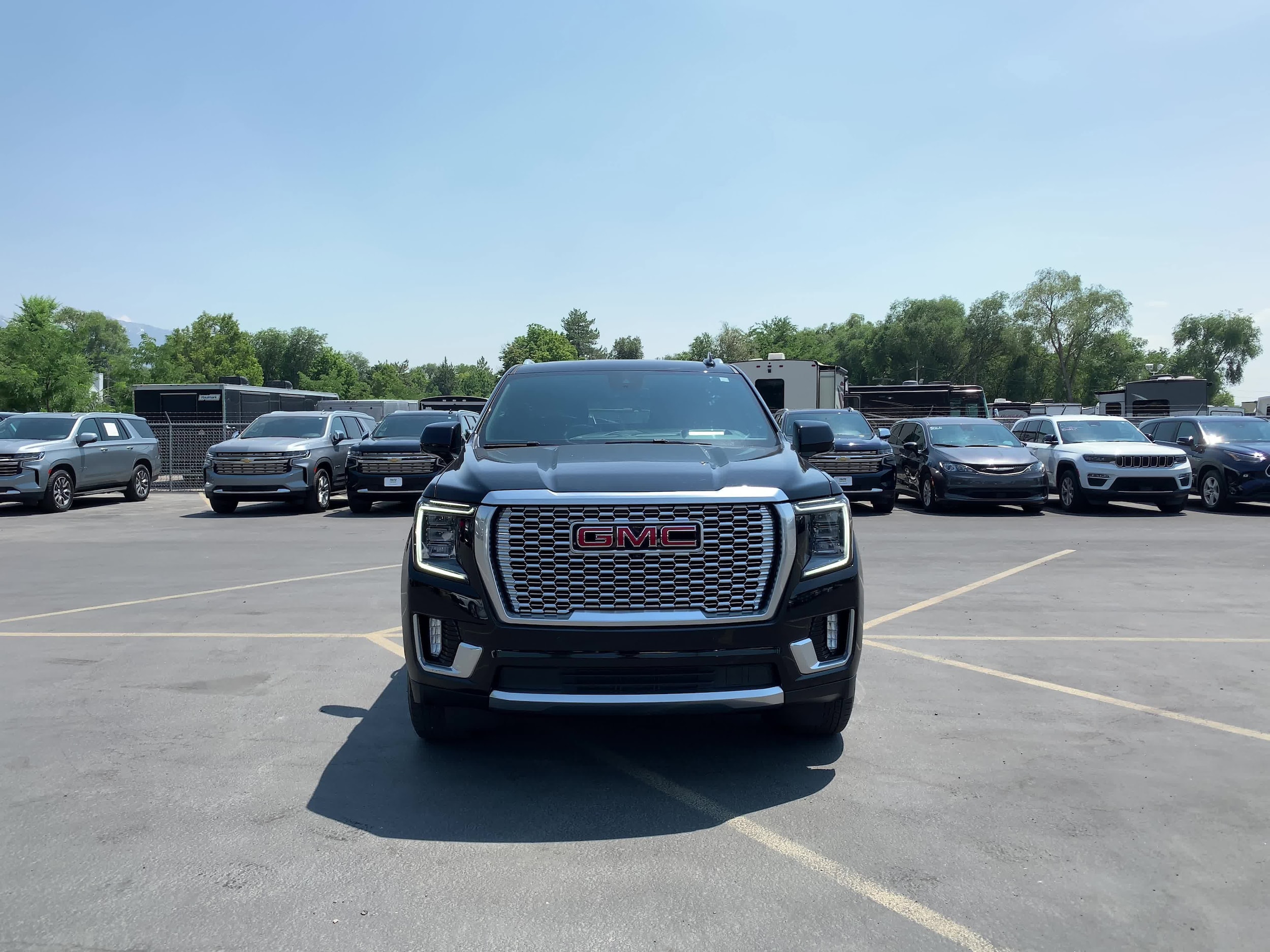 2023 GMC Yukon XL Denali 5