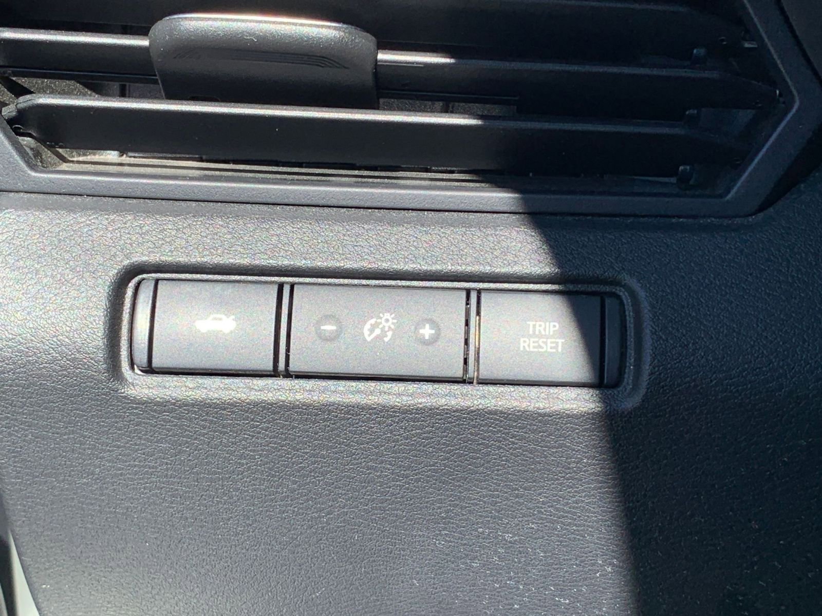 Thumbnail: 2025 Nissan Altima - 23