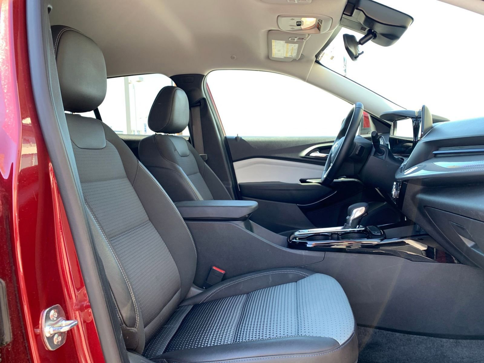 Thumbnail: 2025 Chevrolet Trax - 35