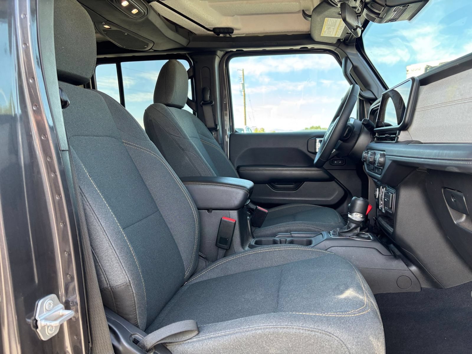 Thumbnail: 2025 Jeep Wrangler - 35