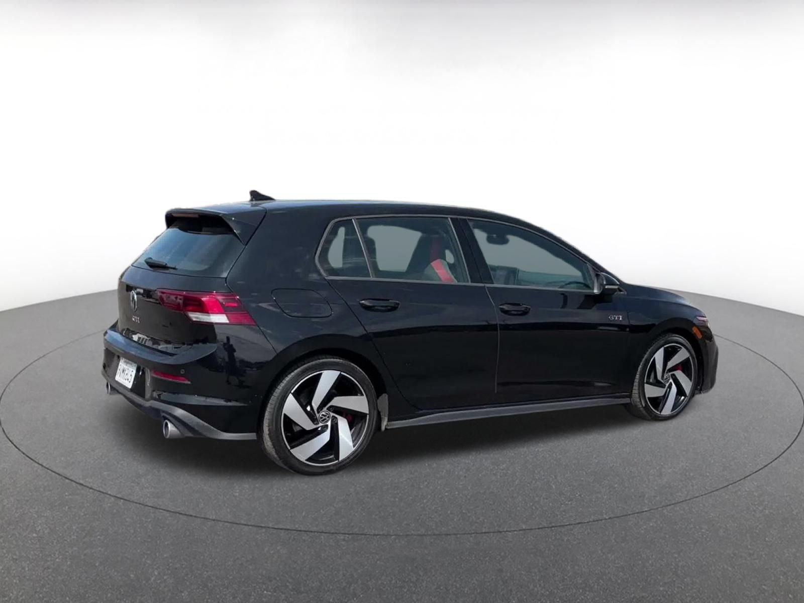 Thumbnail: 2026 Volkswagen Golf - 14