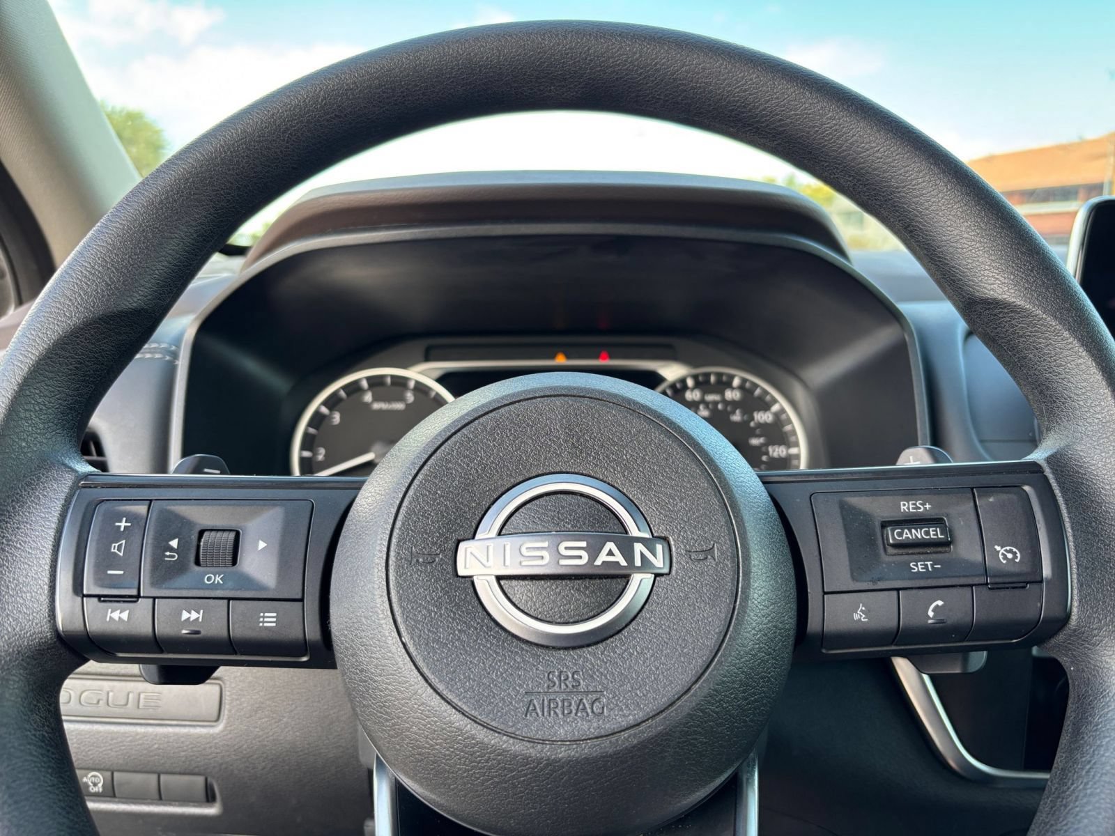 Thumbnail: 2023 Nissan Rogue - 26
