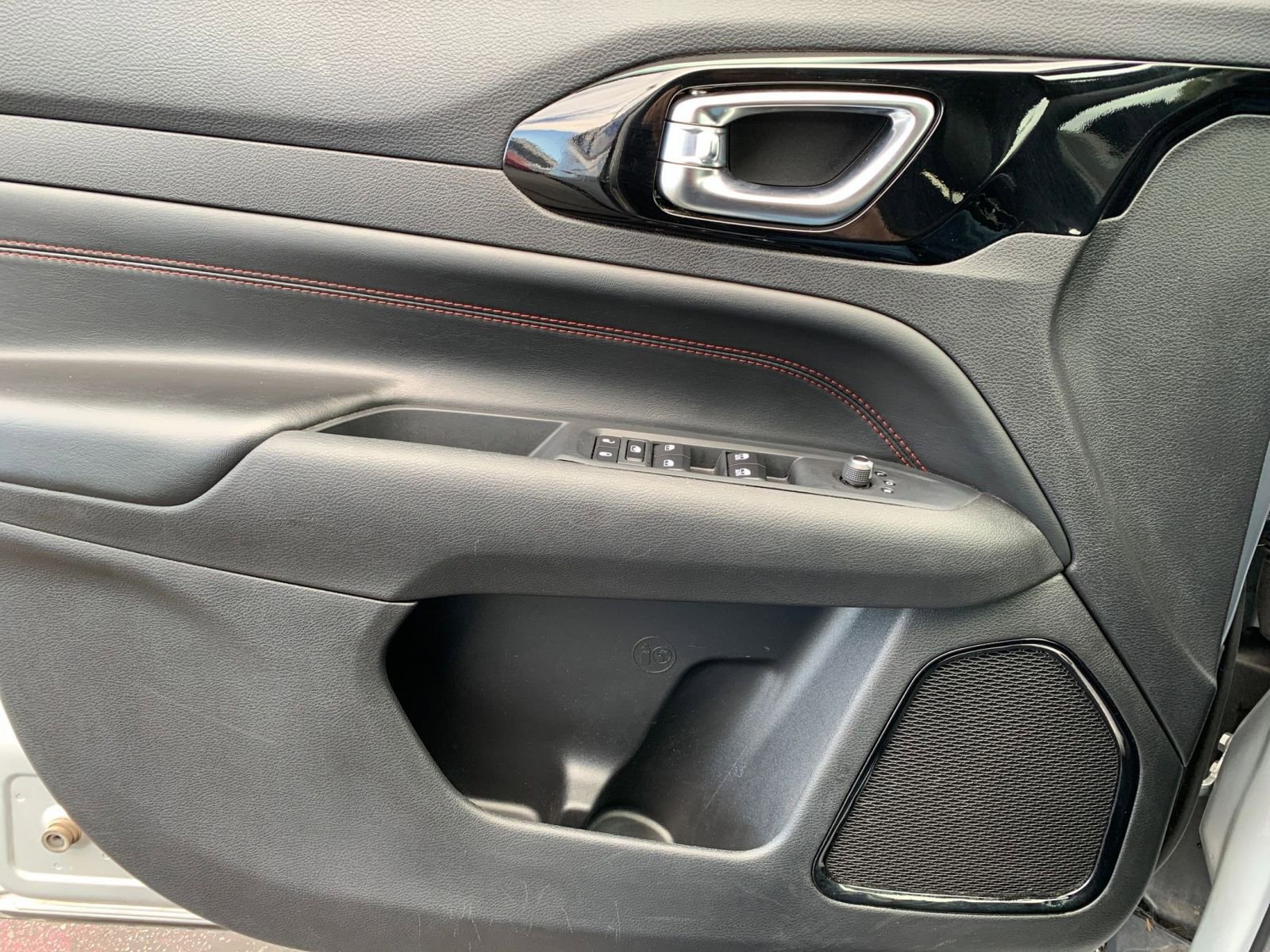 Thumbnail: 2025 Jeep Compass - 20