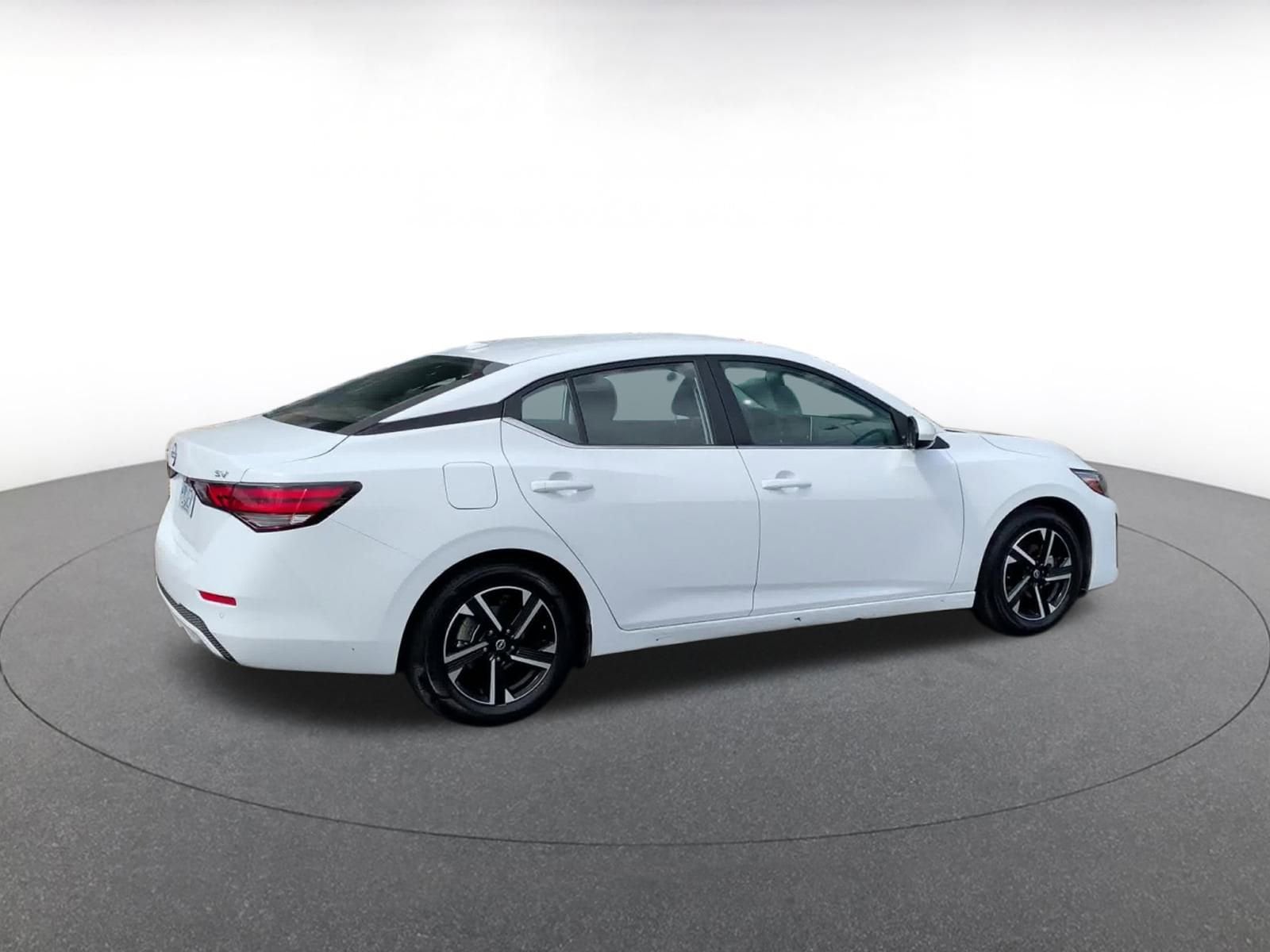 Thumbnail: 2024 Nissan Sentra - 15