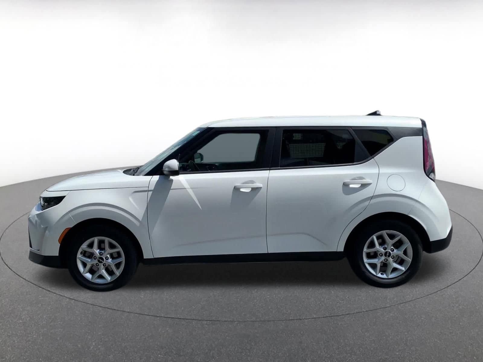 Thumbnail: 2024 Kia Soul - 8
