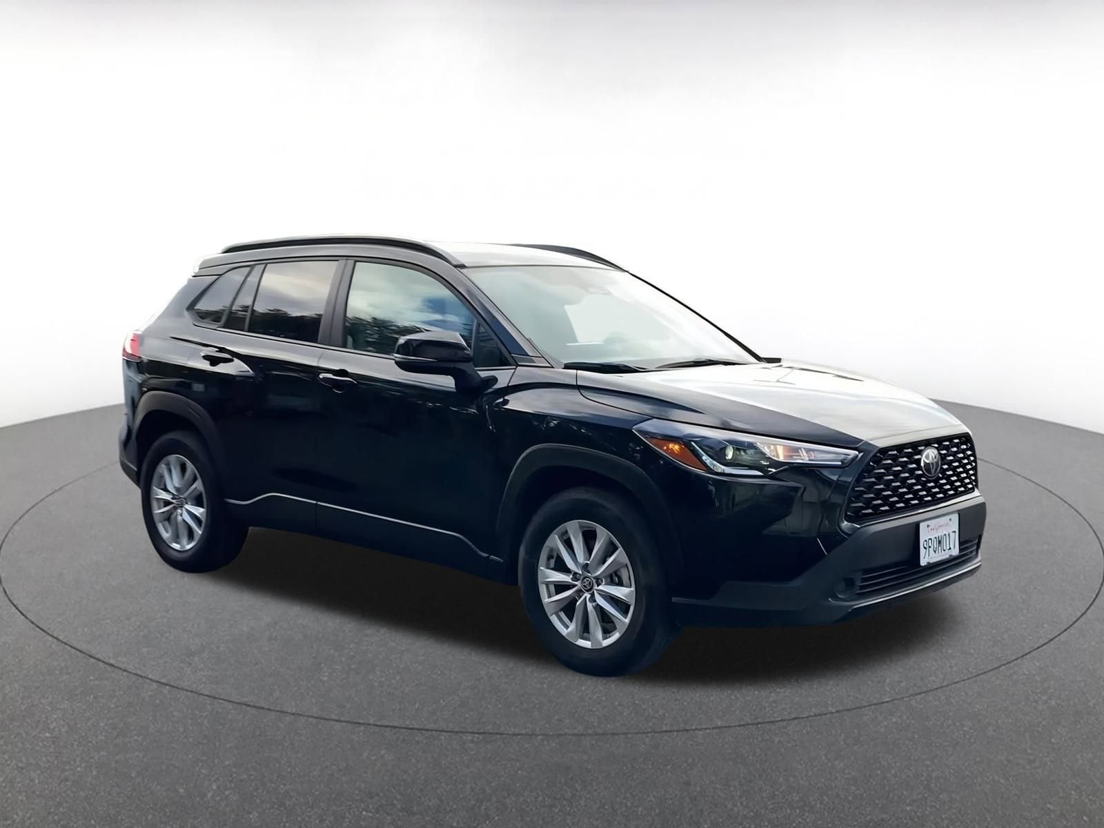 Thumbnail: 2025 Toyota Corolla Cross - 2