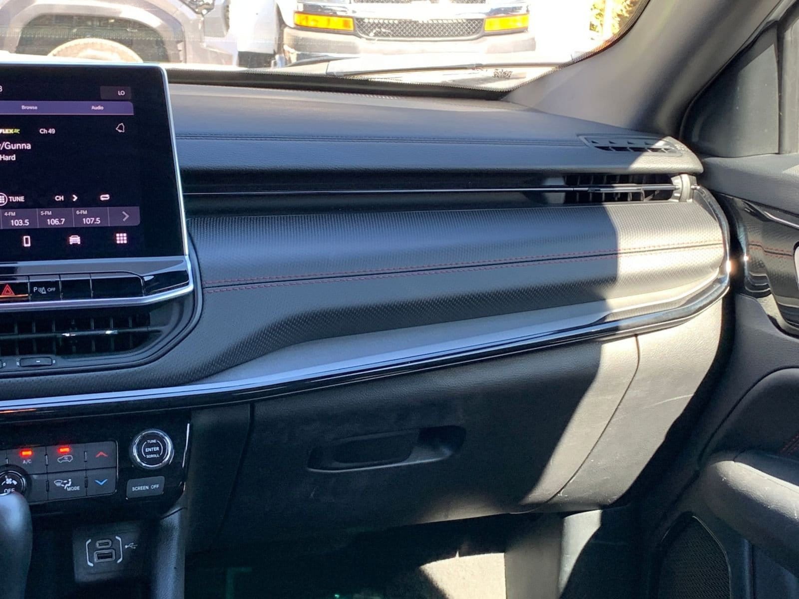 Thumbnail: 2025 Jeep Compass - 34