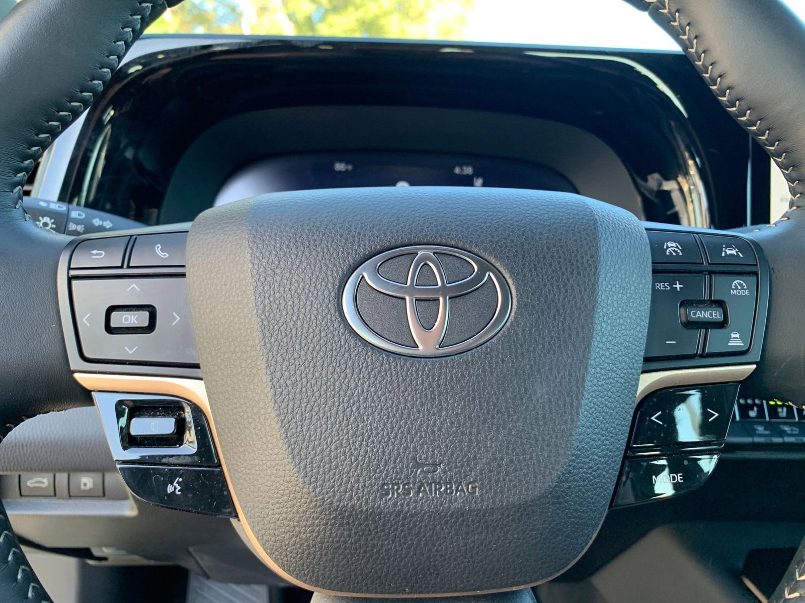 Thumbnail: 2025 Toyota Crown - 28