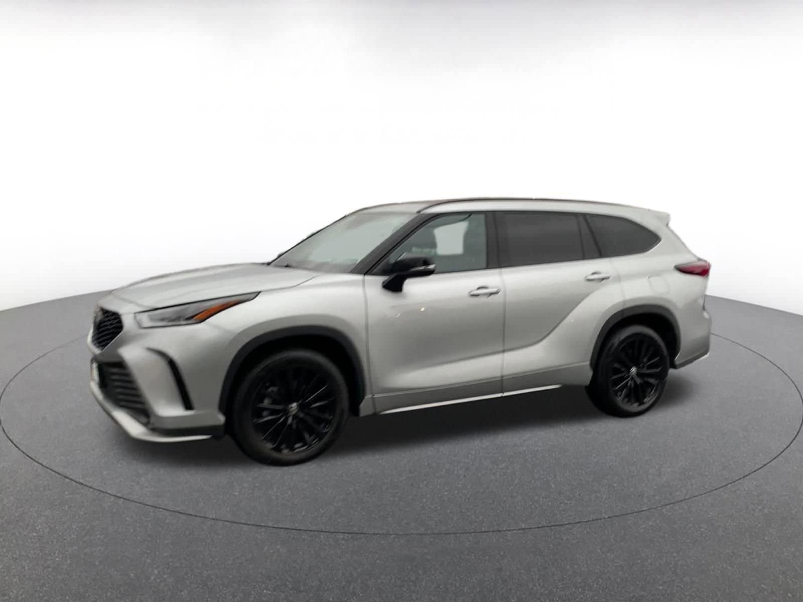 Thumbnail: 2025 Toyota Highlander - 8