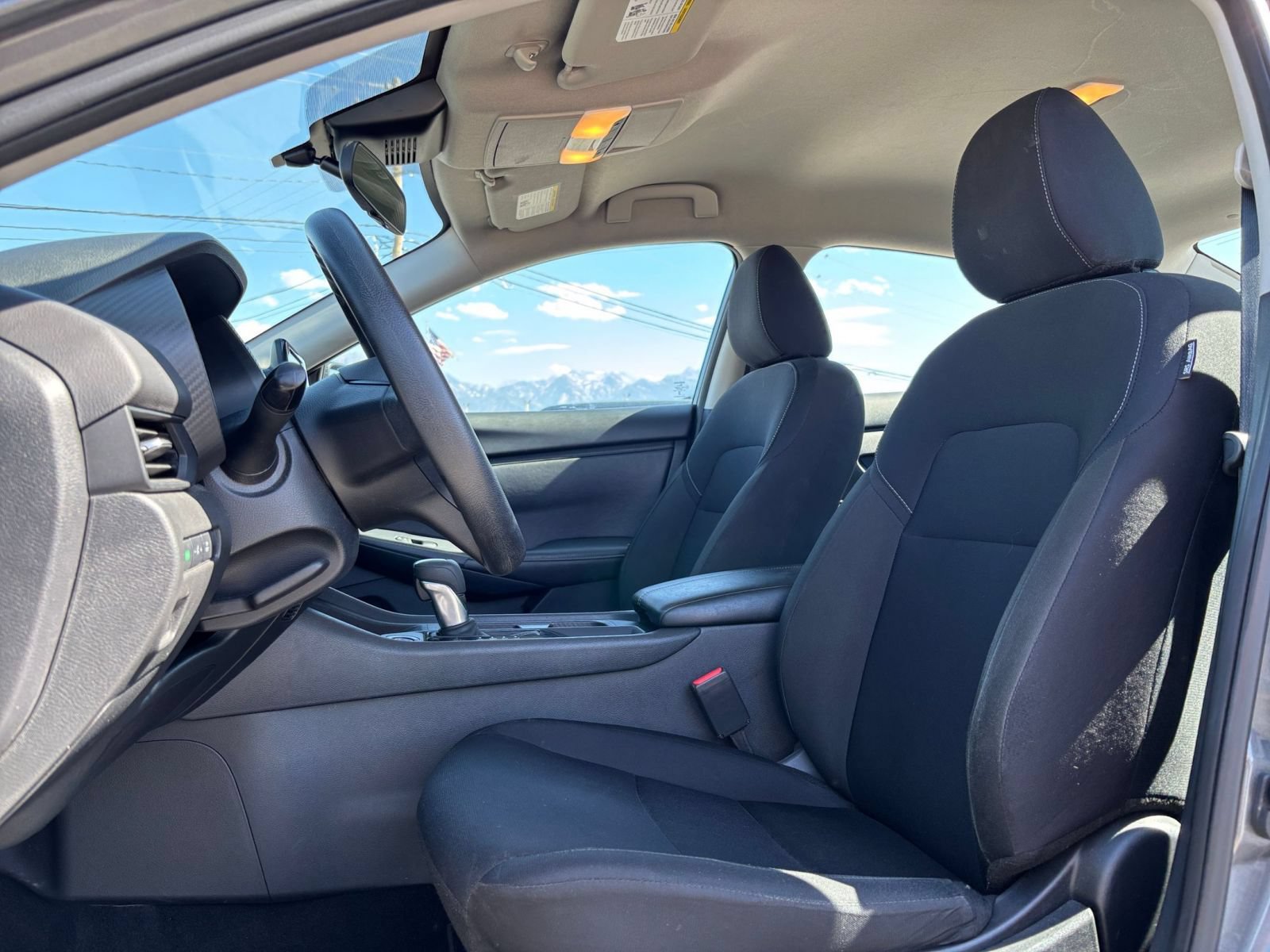 Thumbnail: 2025 Nissan Sentra - 25