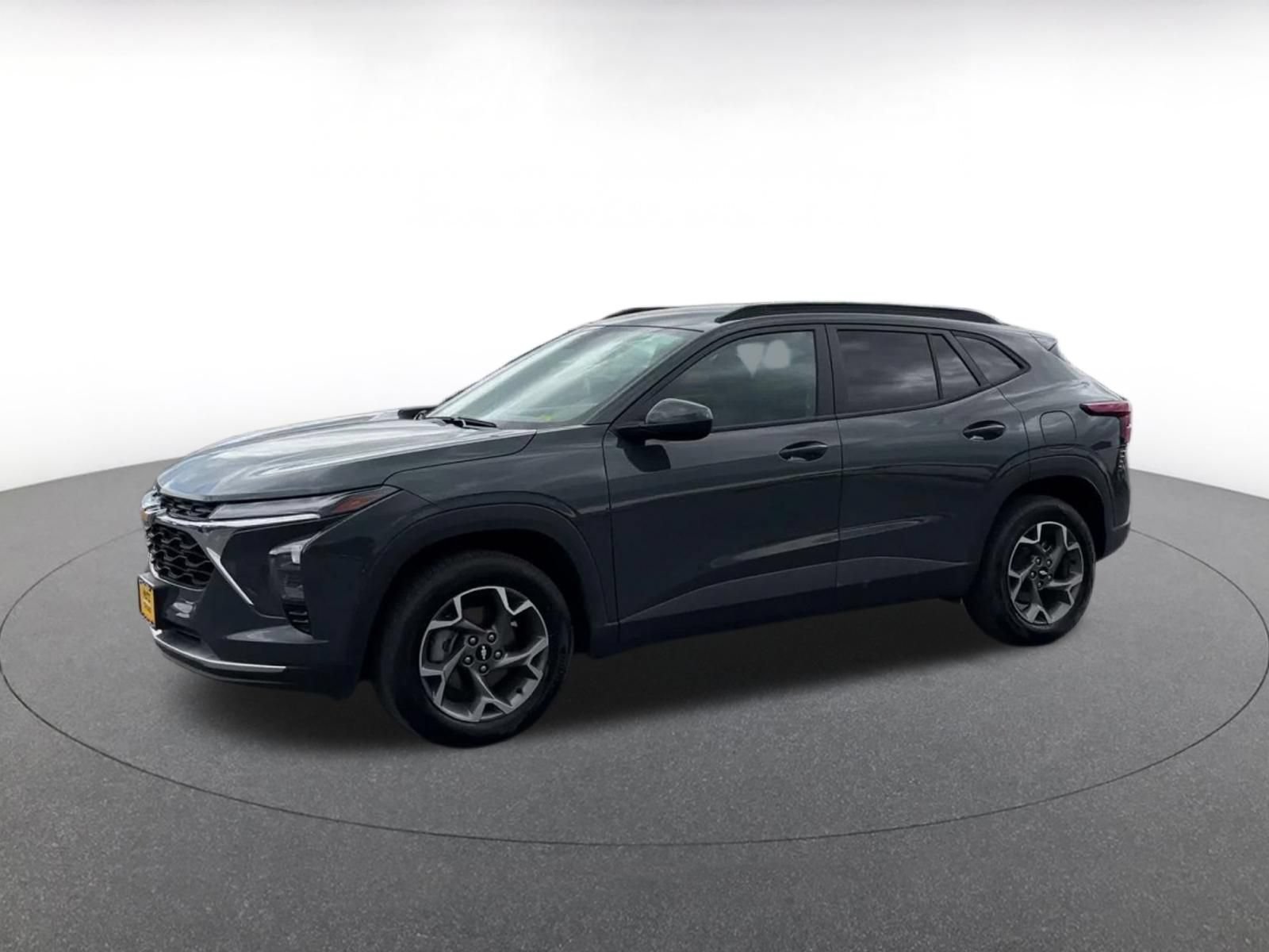 Thumbnail: 2025 Chevrolet Trax - 6