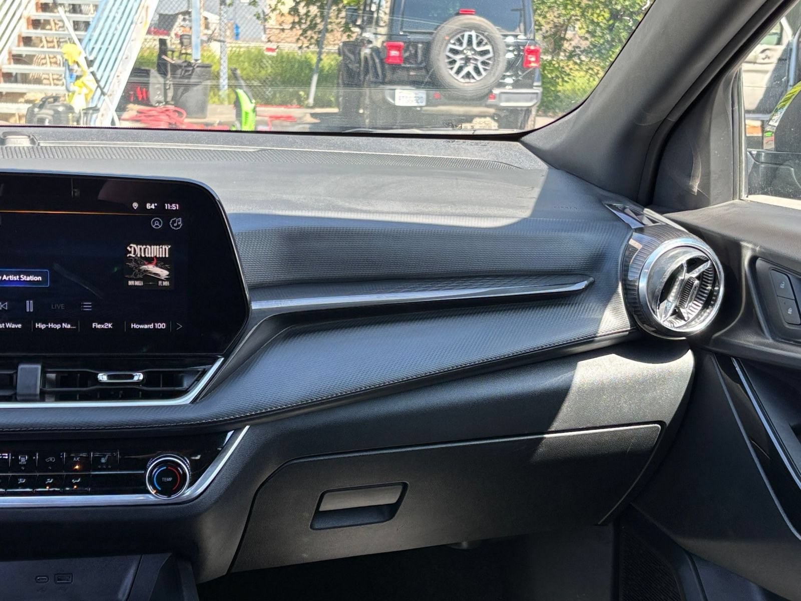 Thumbnail: 2025 Chevrolet Equinox - 31