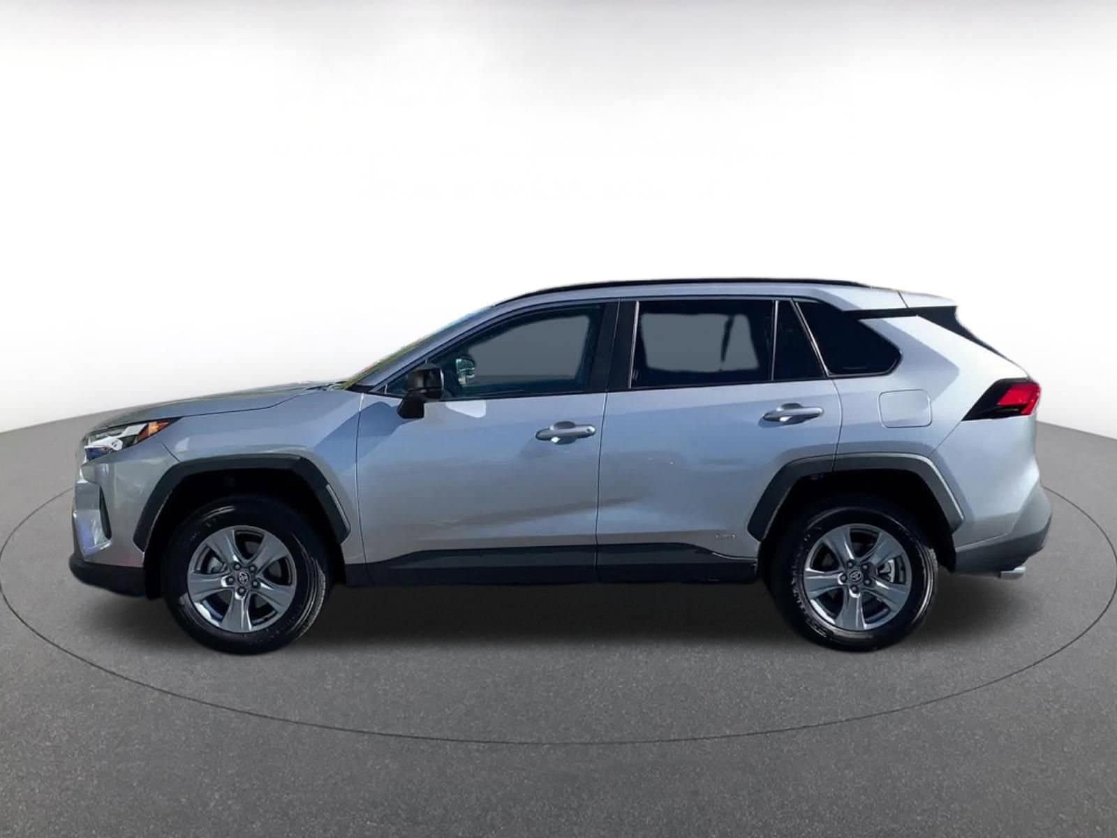 Thumbnail: 2025 Toyota RAV4 - 9