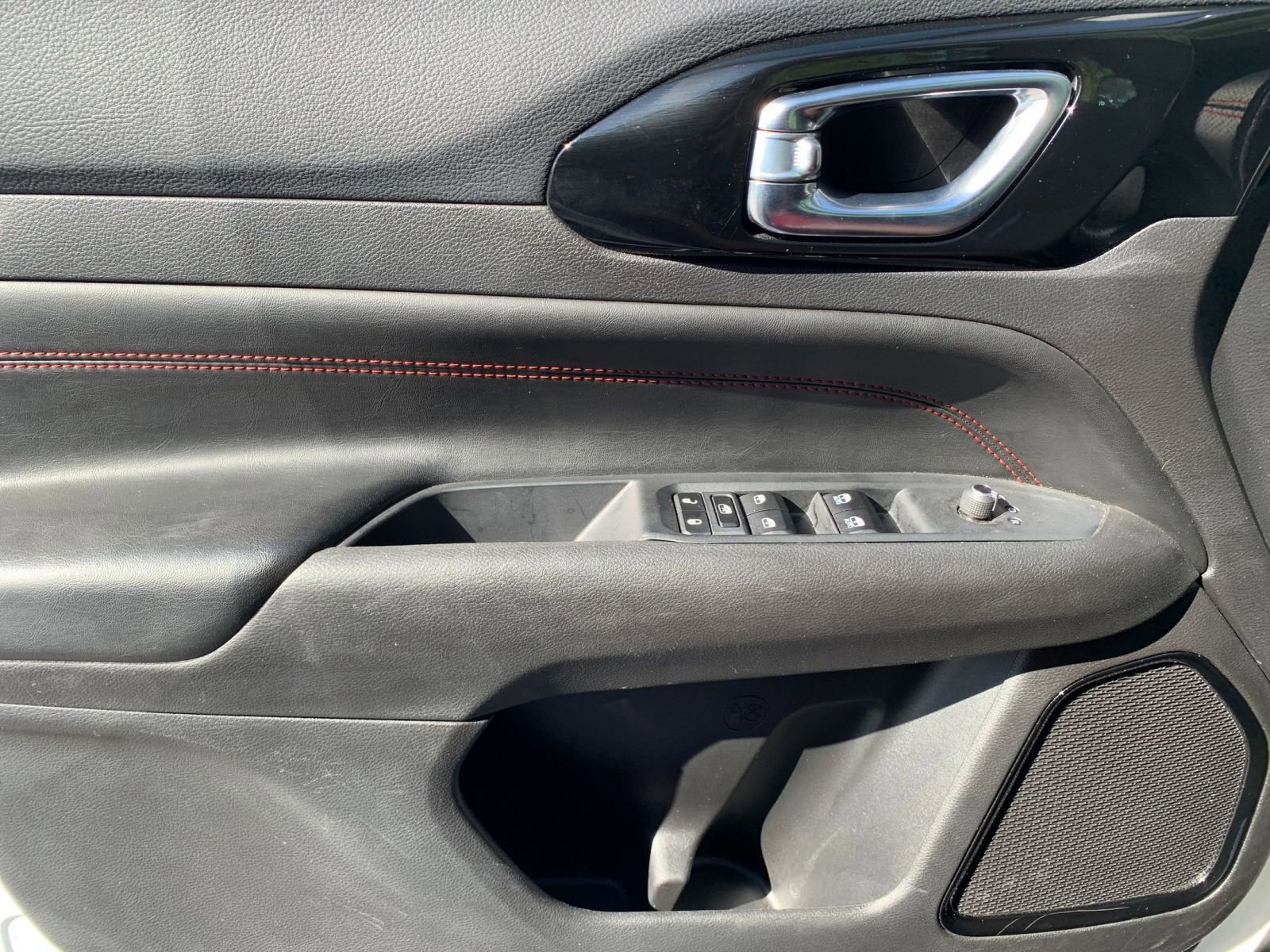 Thumbnail: 2025 Jeep Compass - 20