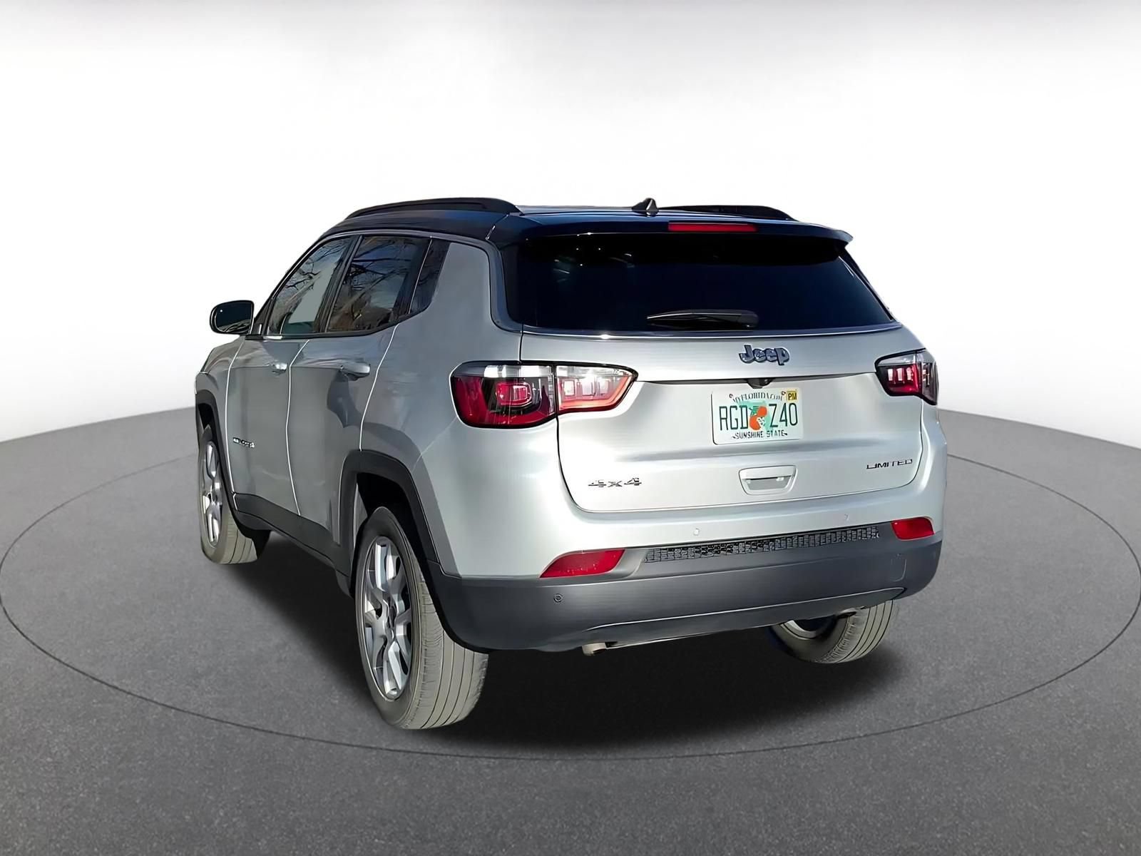 Thumbnail: 2025 Jeep Compass - 9