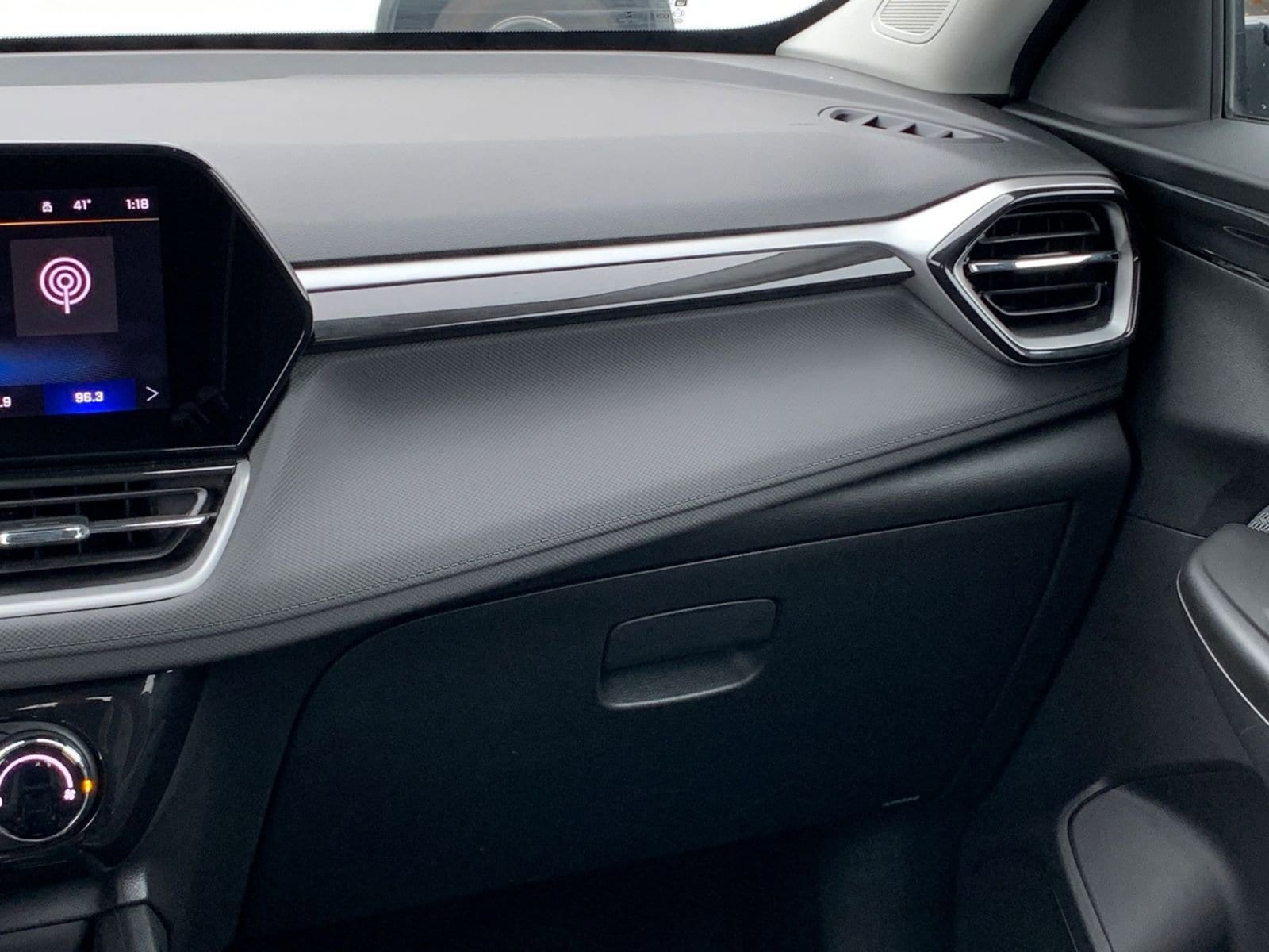 Thumbnail: 2025 Chevrolet TrailBlazer - 33