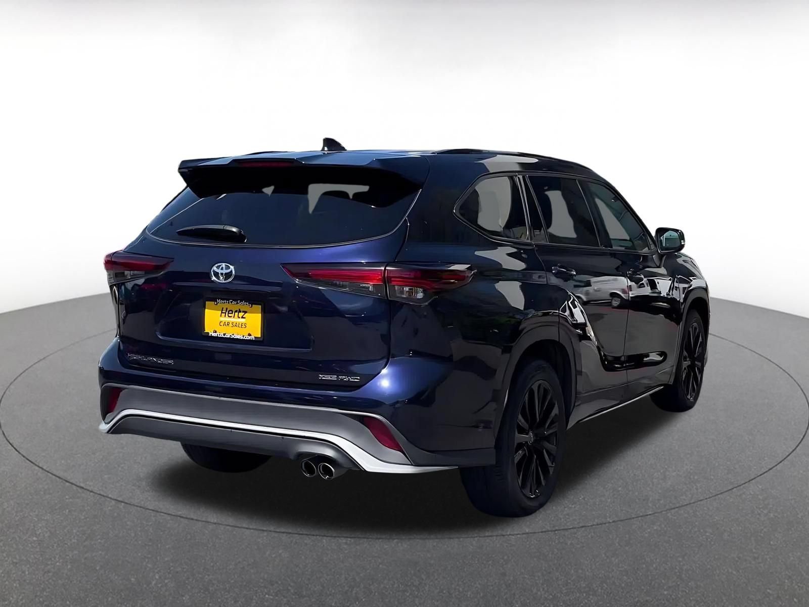 Thumbnail: 2025 Toyota Highlander - 12