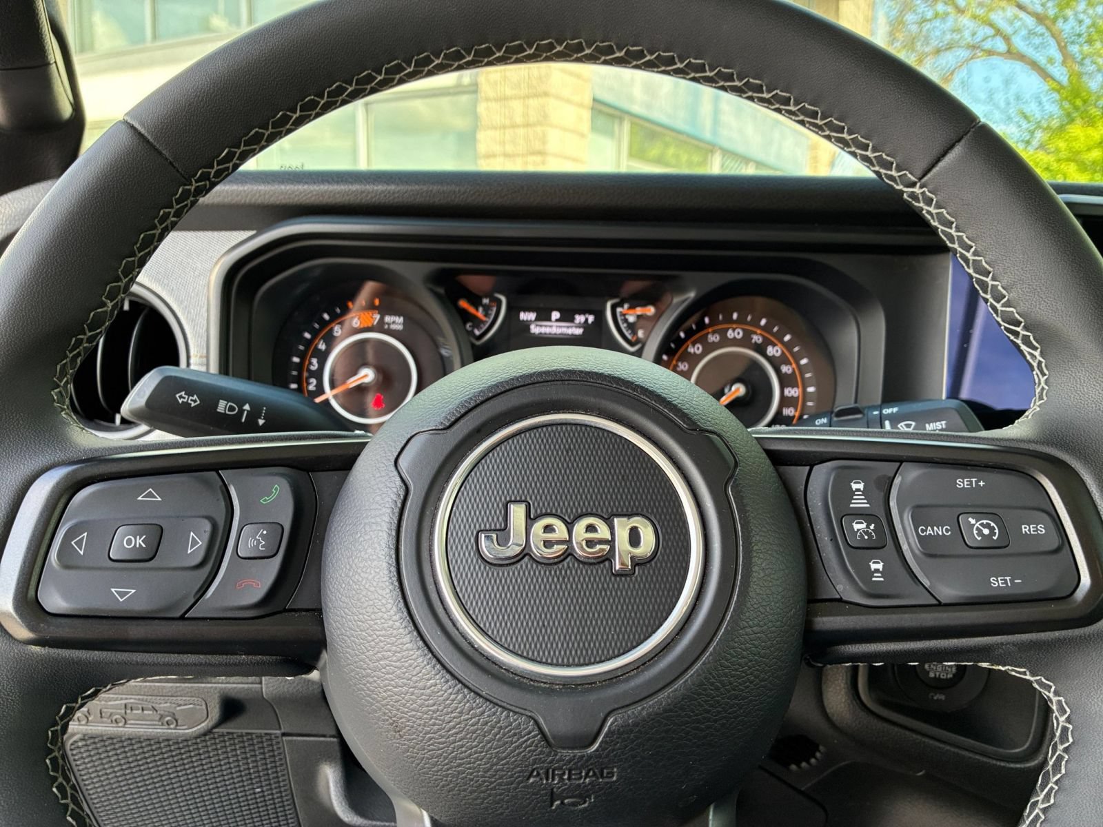 Thumbnail: 2025 Jeep Wrangler - 27