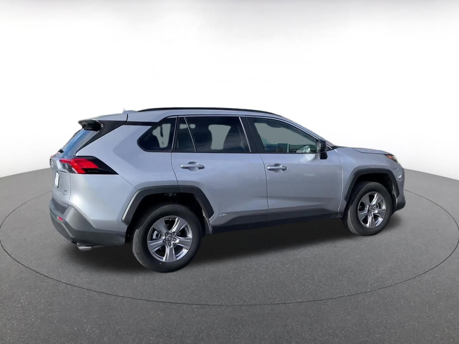 Thumbnail: 2025 Toyota RAV4 - 15