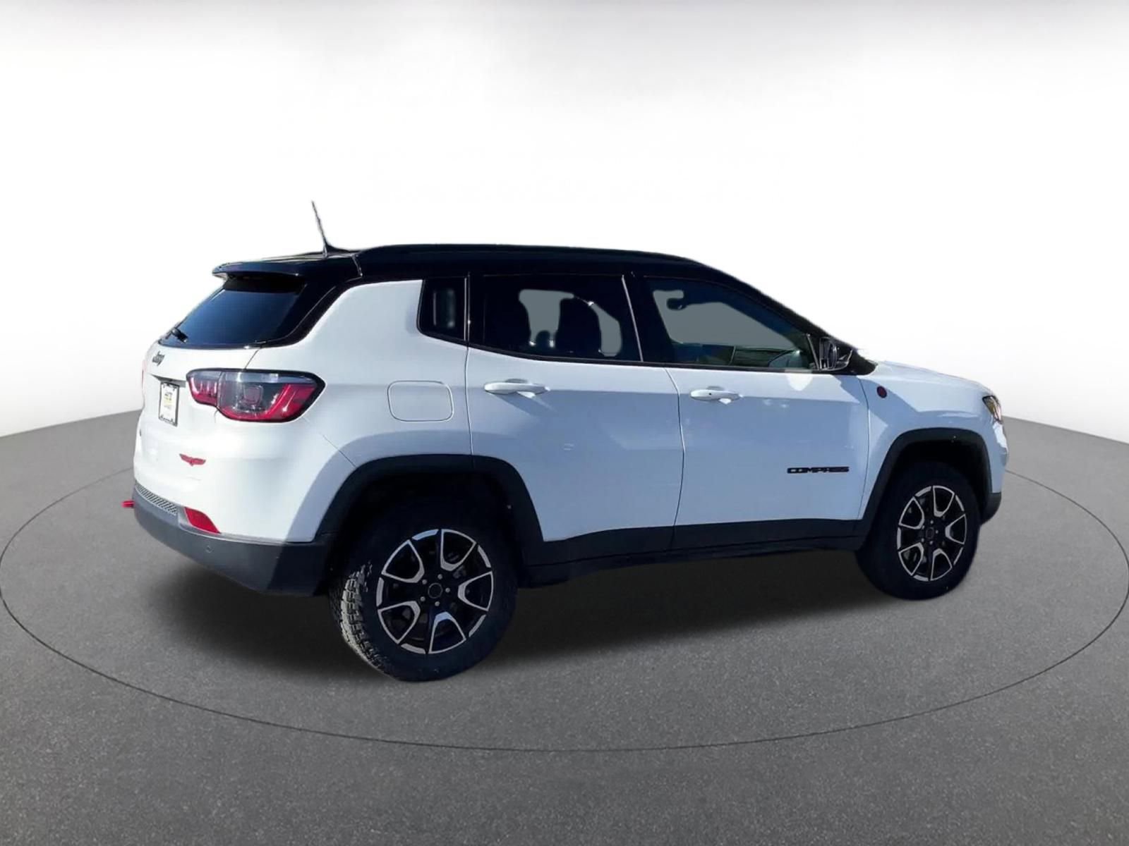 Thumbnail: 2025 Jeep Compass - 15