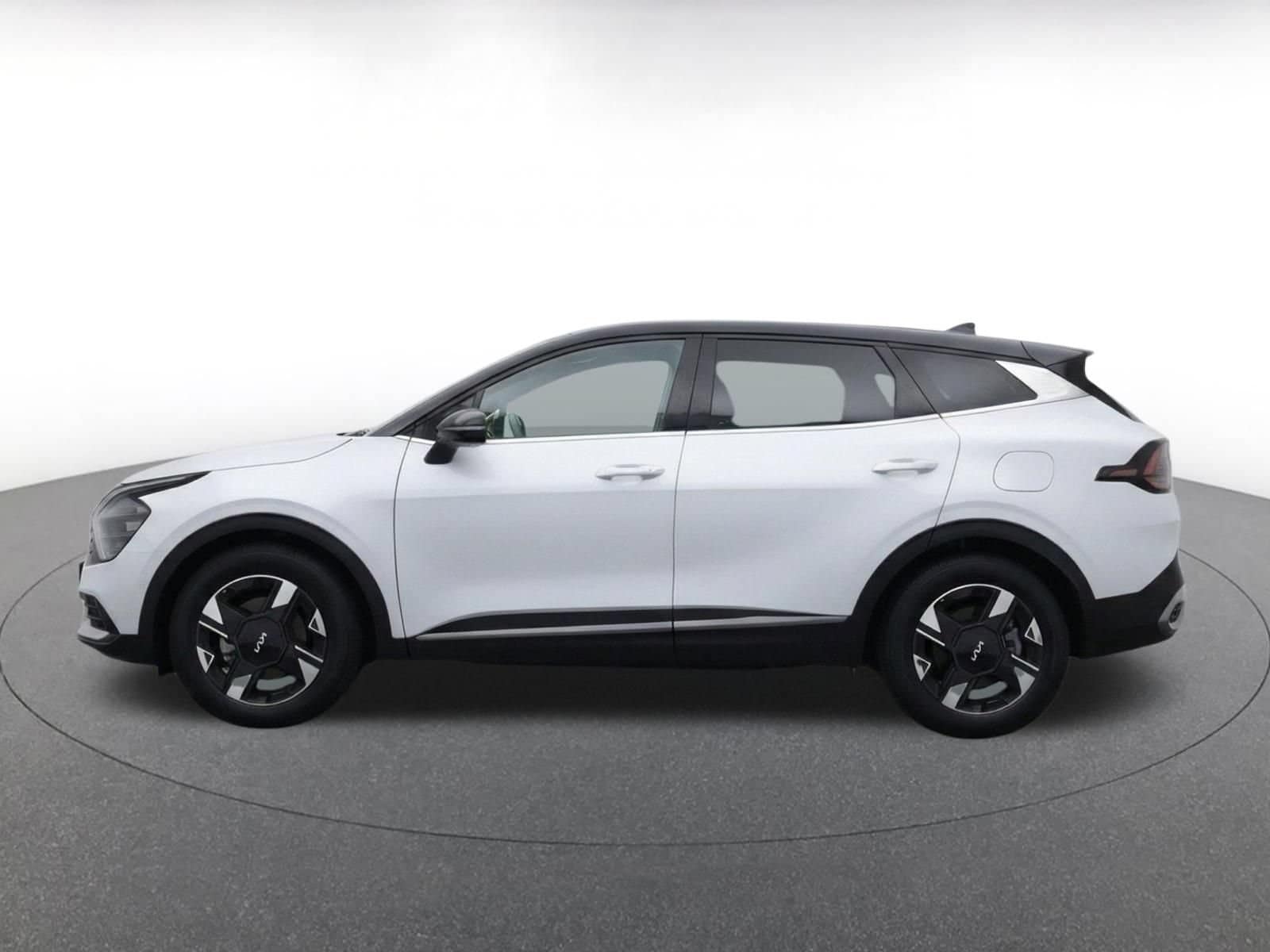 Thumbnail: 2026 Kia Sportage - 4
