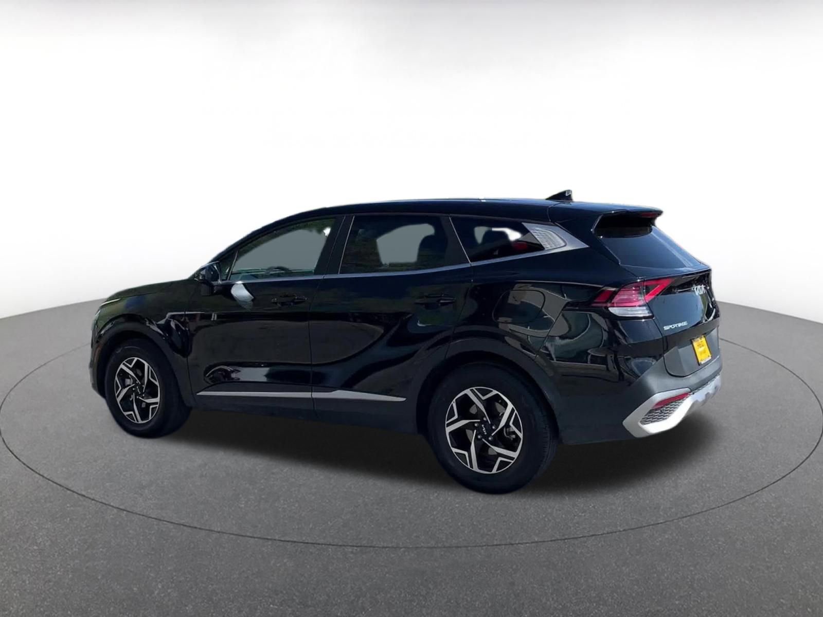 Thumbnail: 2025 Kia Sportage - 10