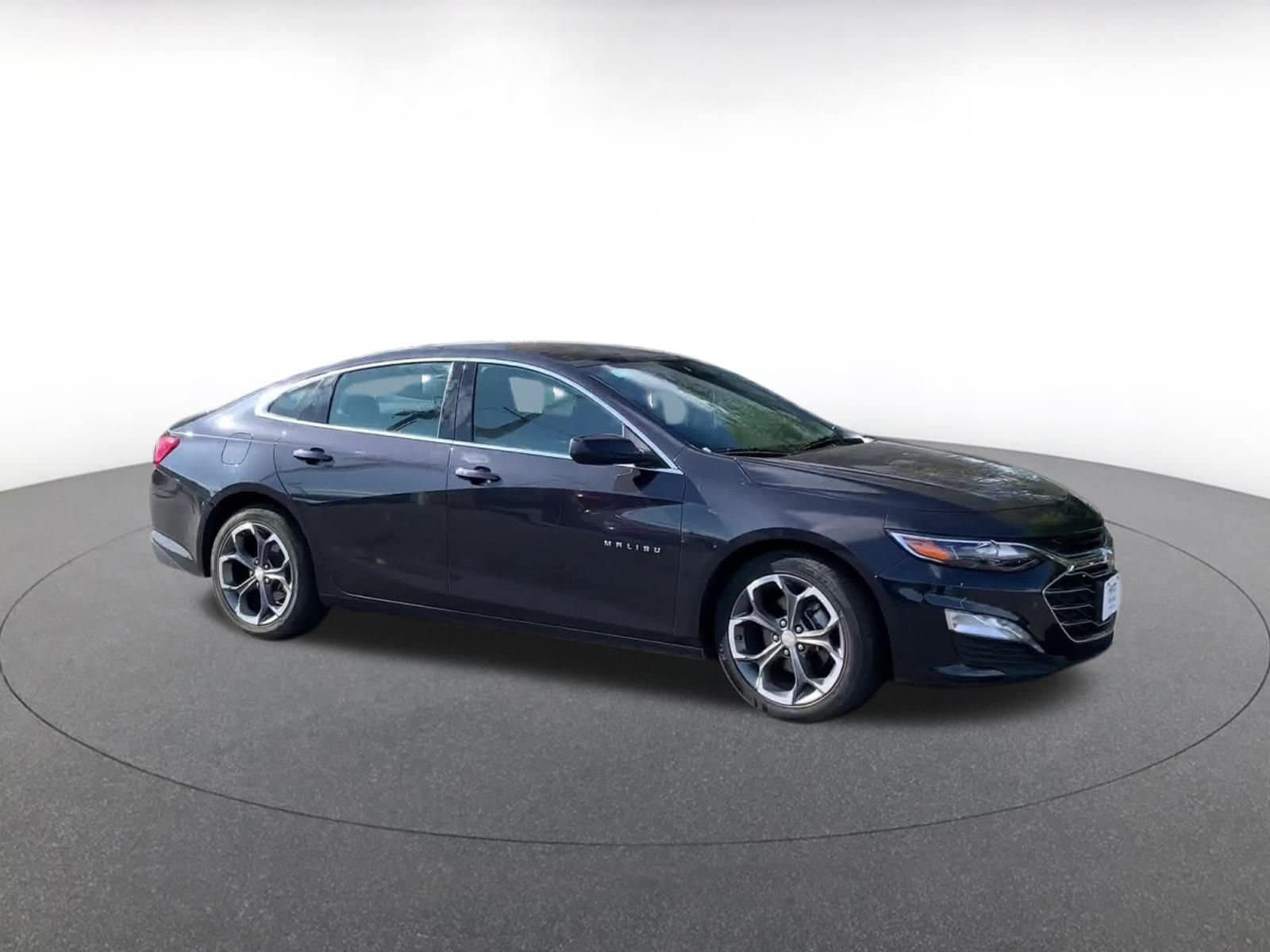 Thumbnail: 2023 Chevrolet Malibu - 2