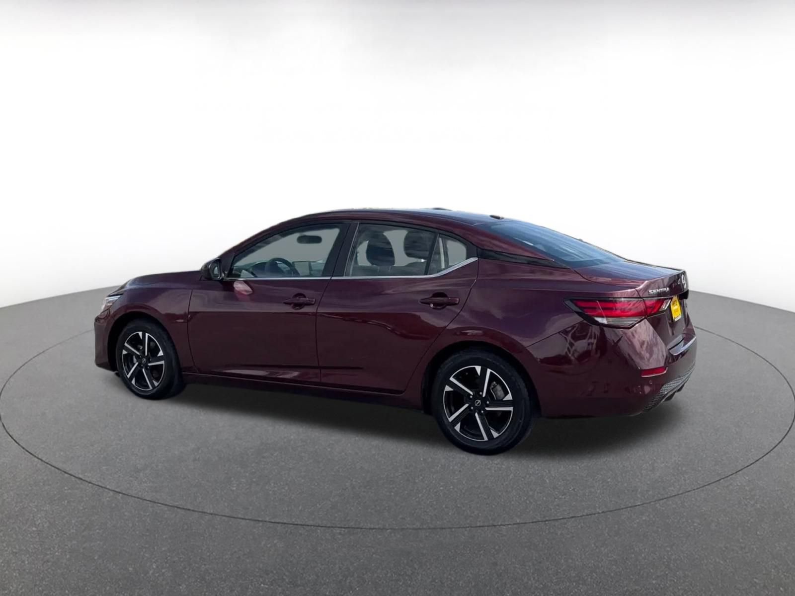 Thumbnail: 2025 Nissan Sentra - 9