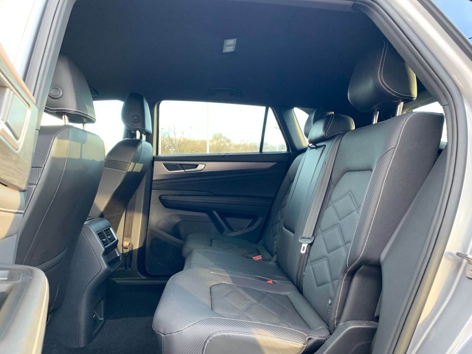 Thumbnail: 2025 Volkswagen Atlas - 25