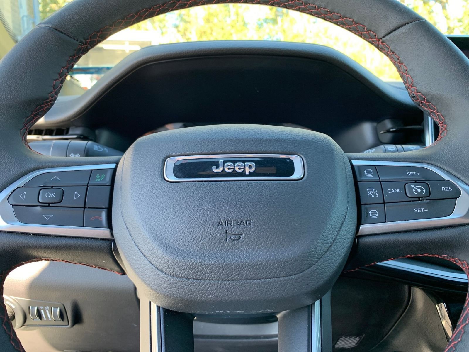 Thumbnail: 2025 Jeep Compass - 27