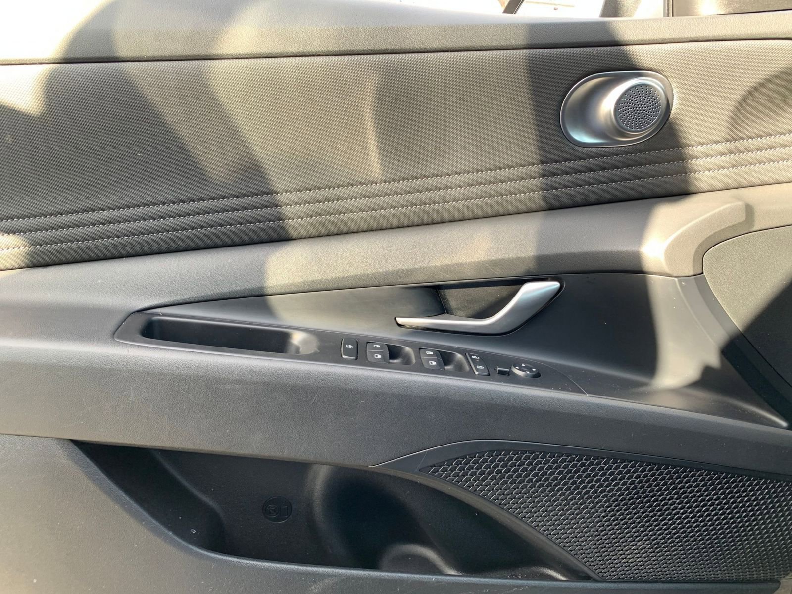 Thumbnail: 2025 Hyundai Elantra - 20