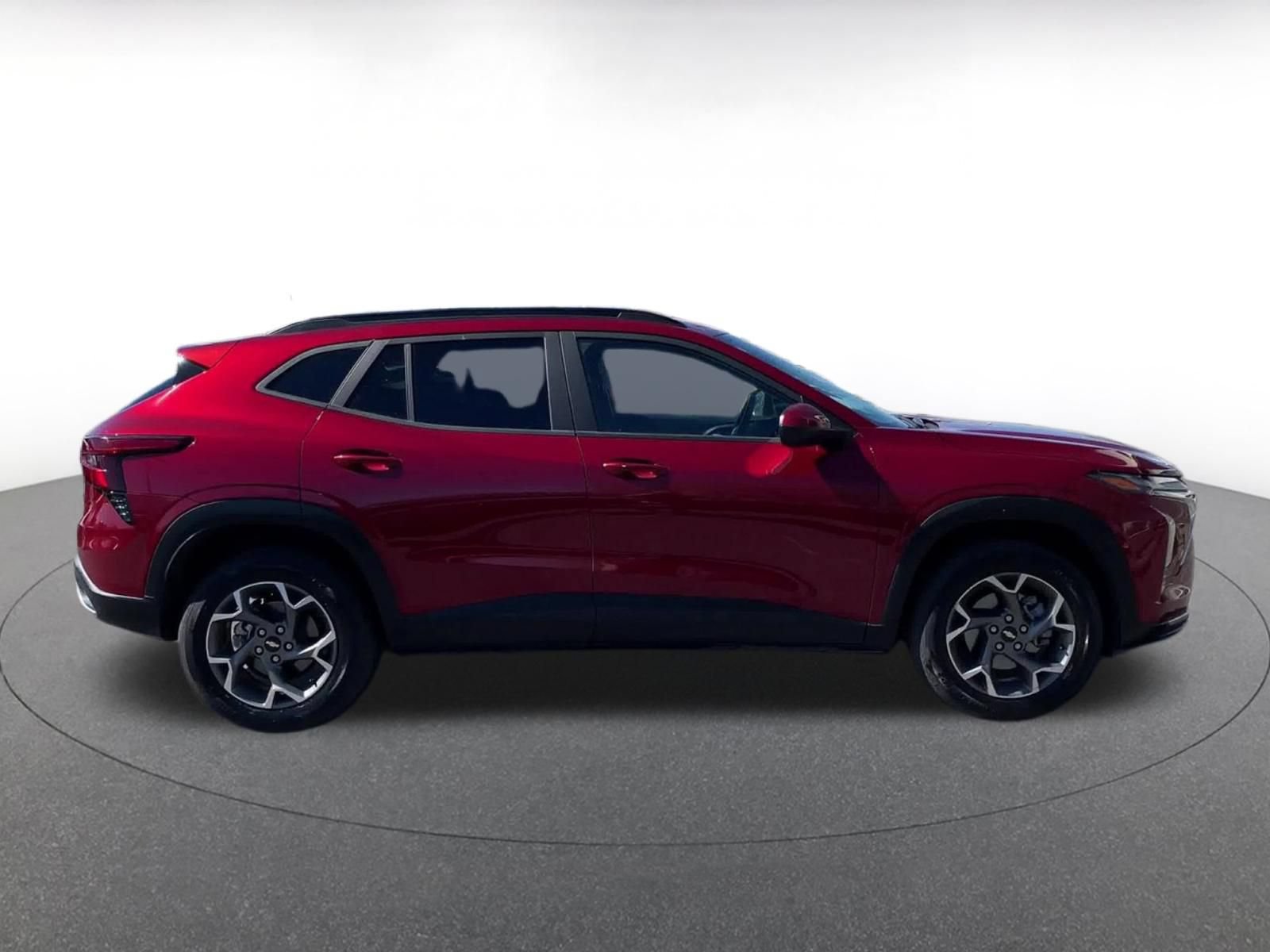 Thumbnail: 2025 Chevrolet Trax - 16