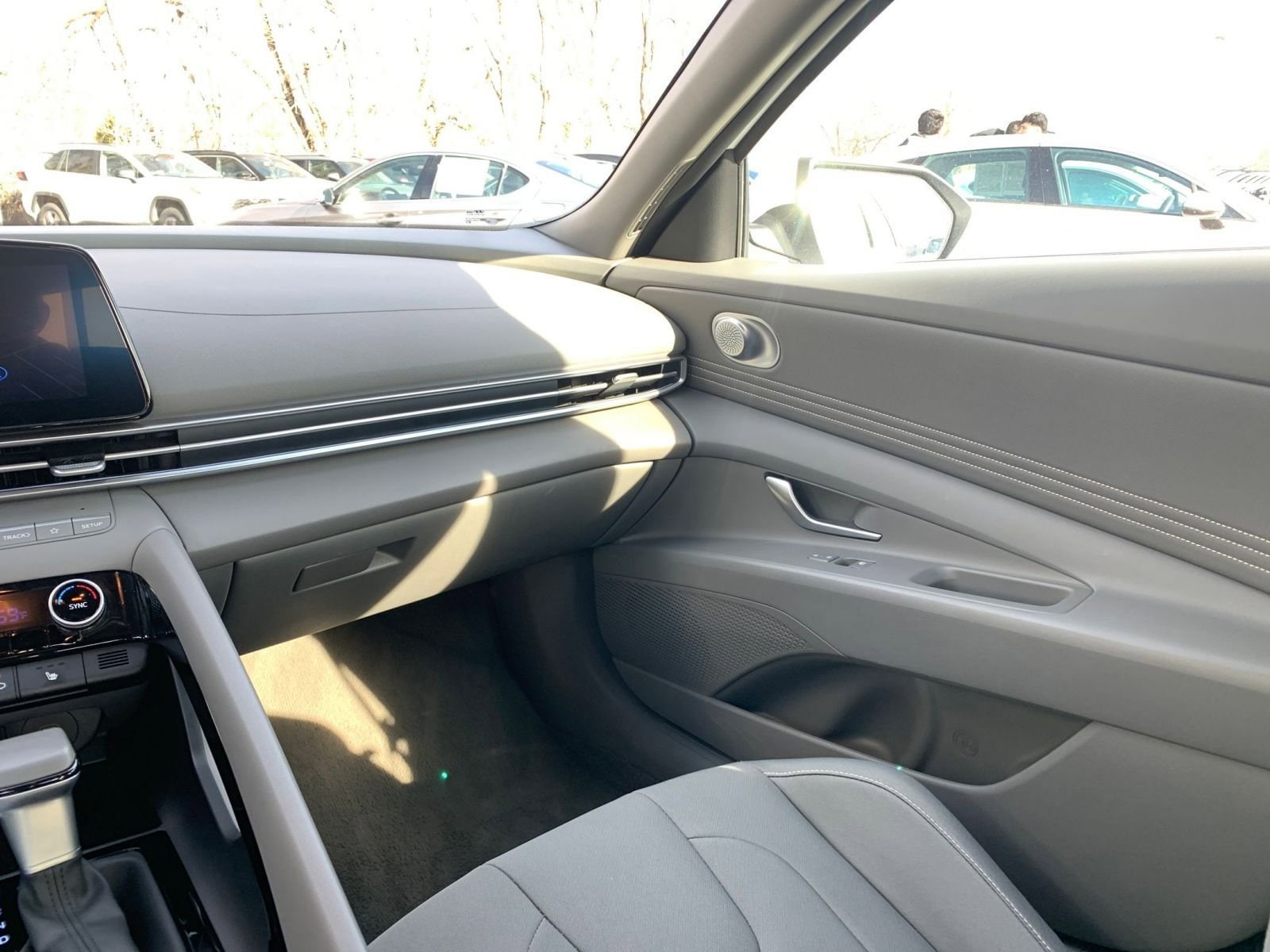 Thumbnail: 2025 Hyundai Elantra - 33