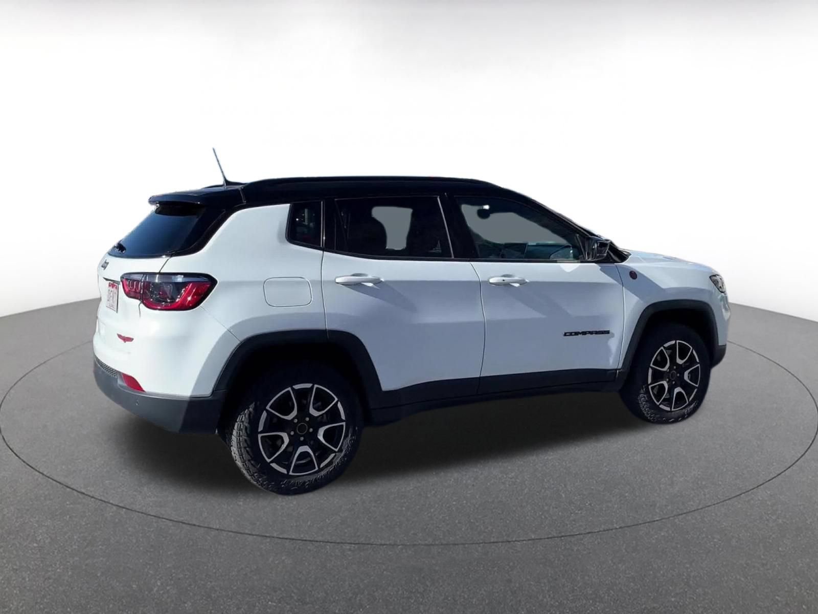 Thumbnail: 2025 Jeep Compass - 14