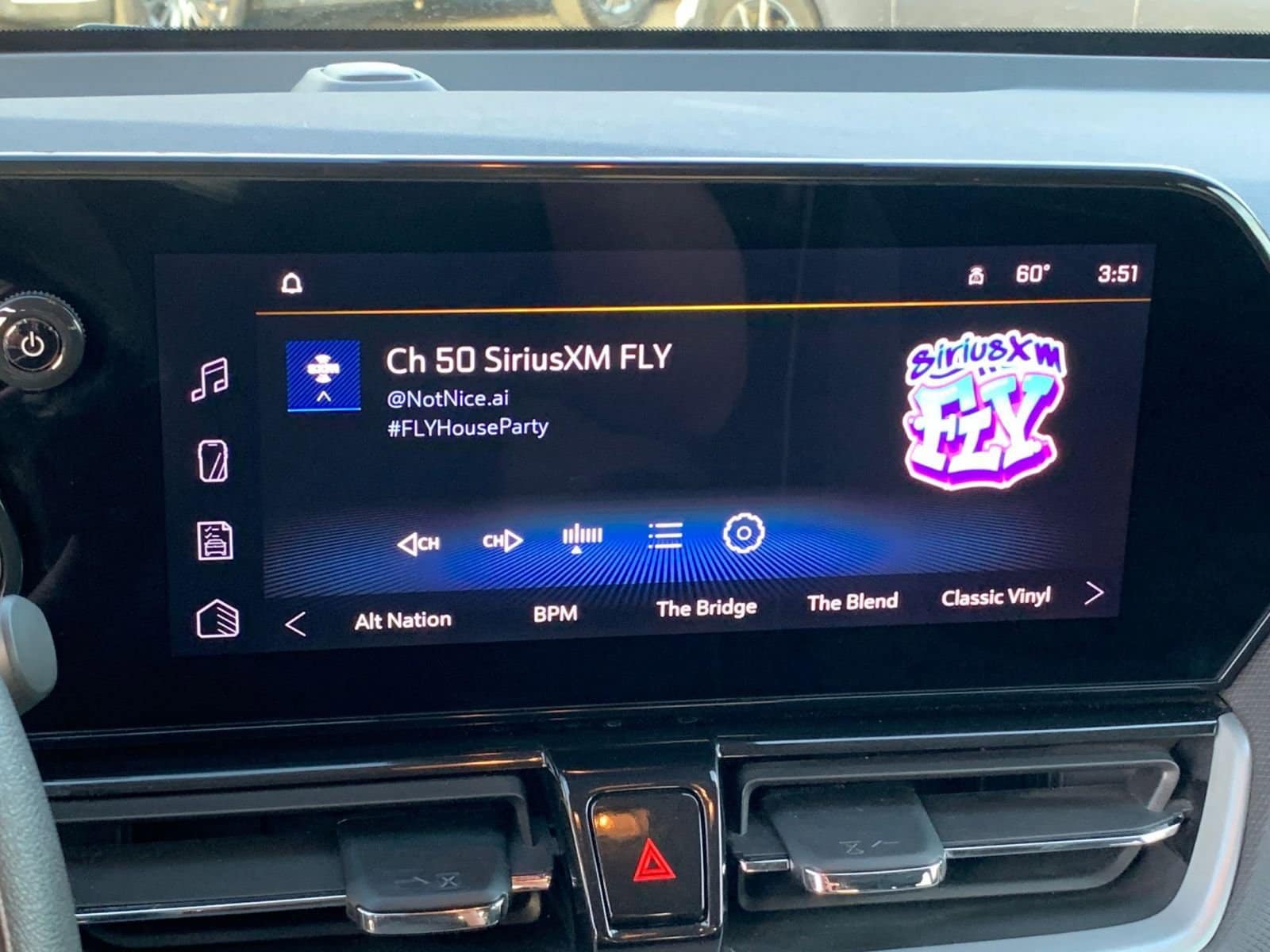 Thumbnail: 2025 Chevrolet TrailBlazer - 21