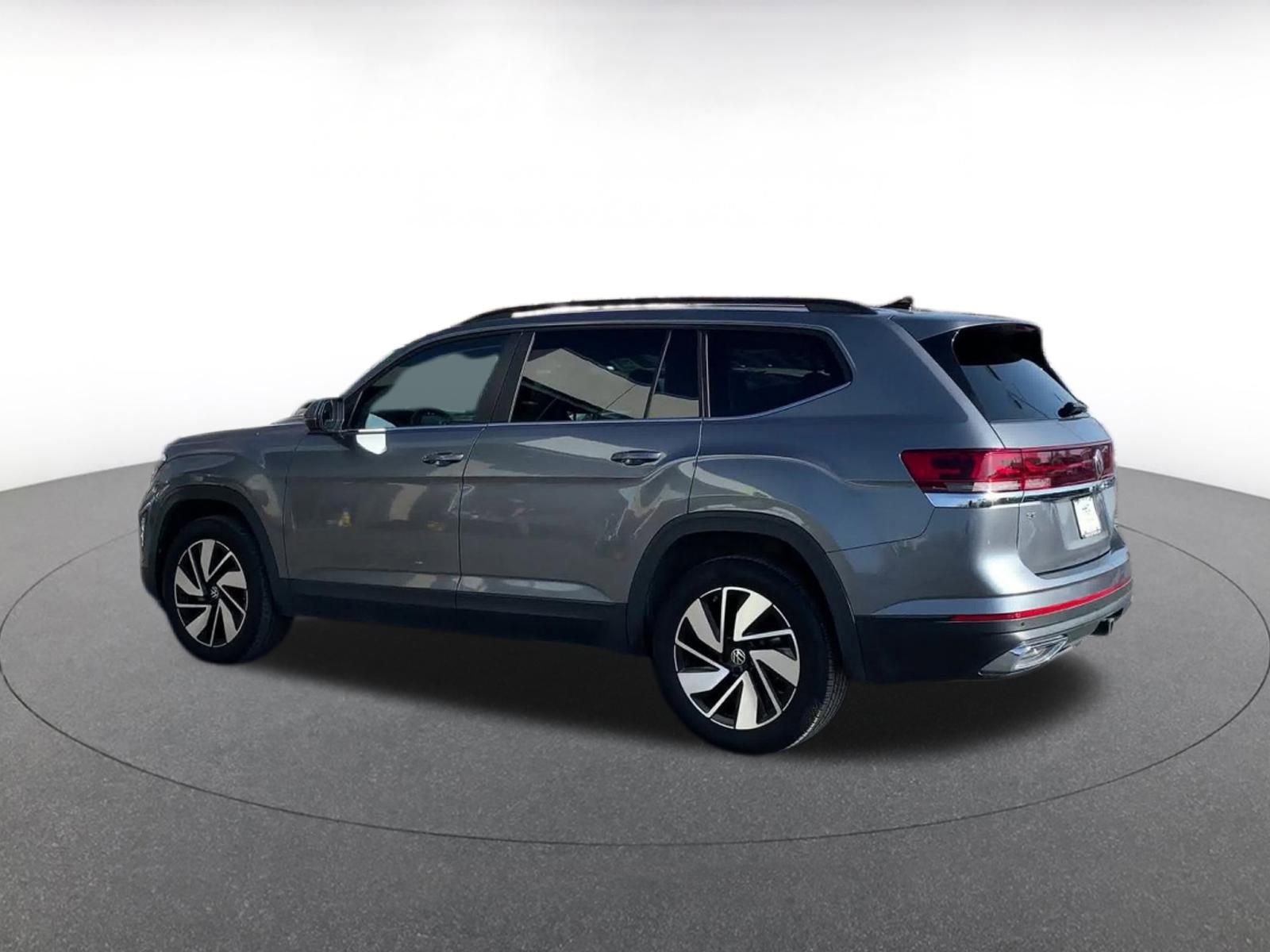 Thumbnail: 2025 Volkswagen Atlas - 10