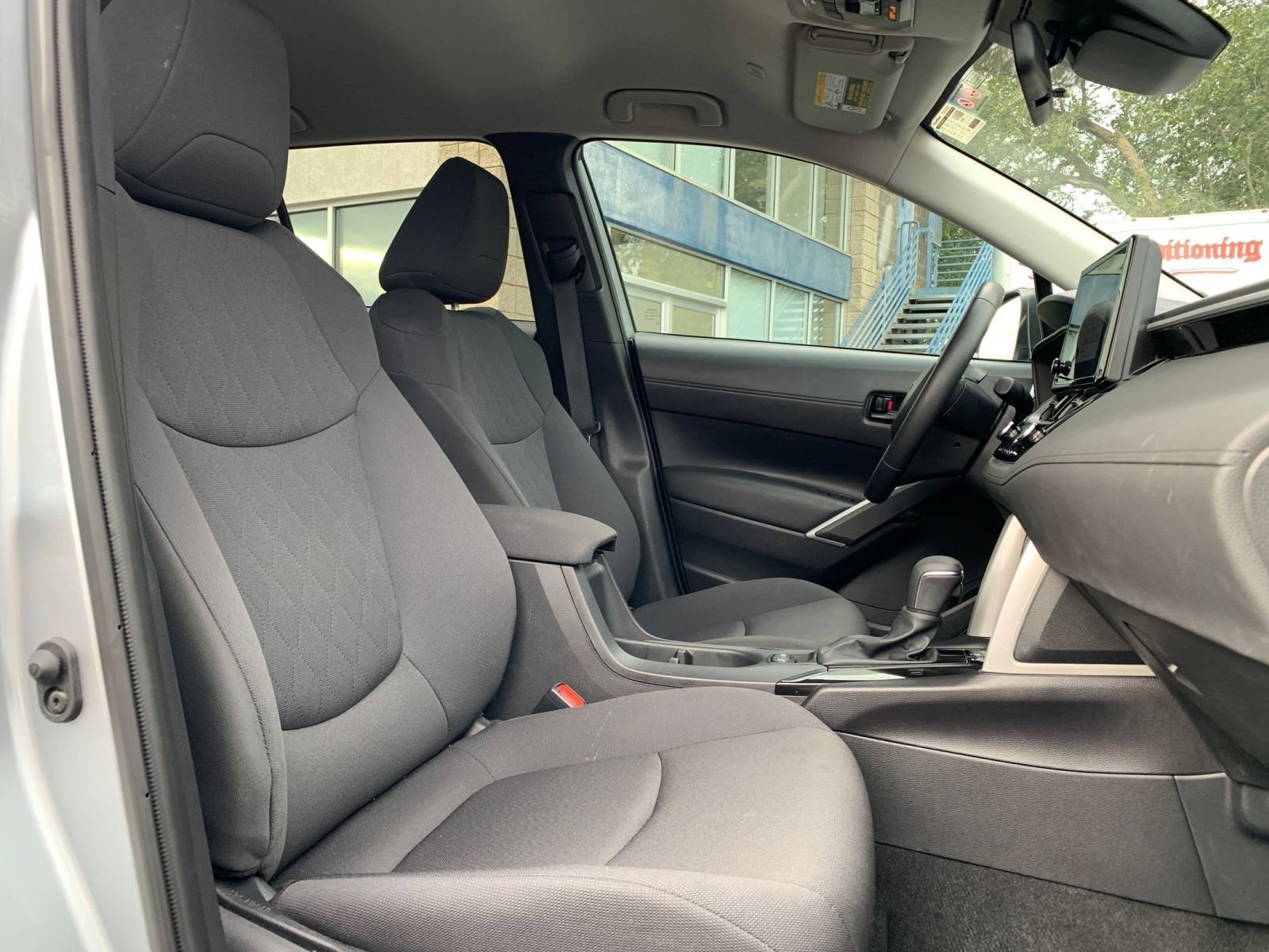 Thumbnail: 2025 Toyota Corolla Cross - 35