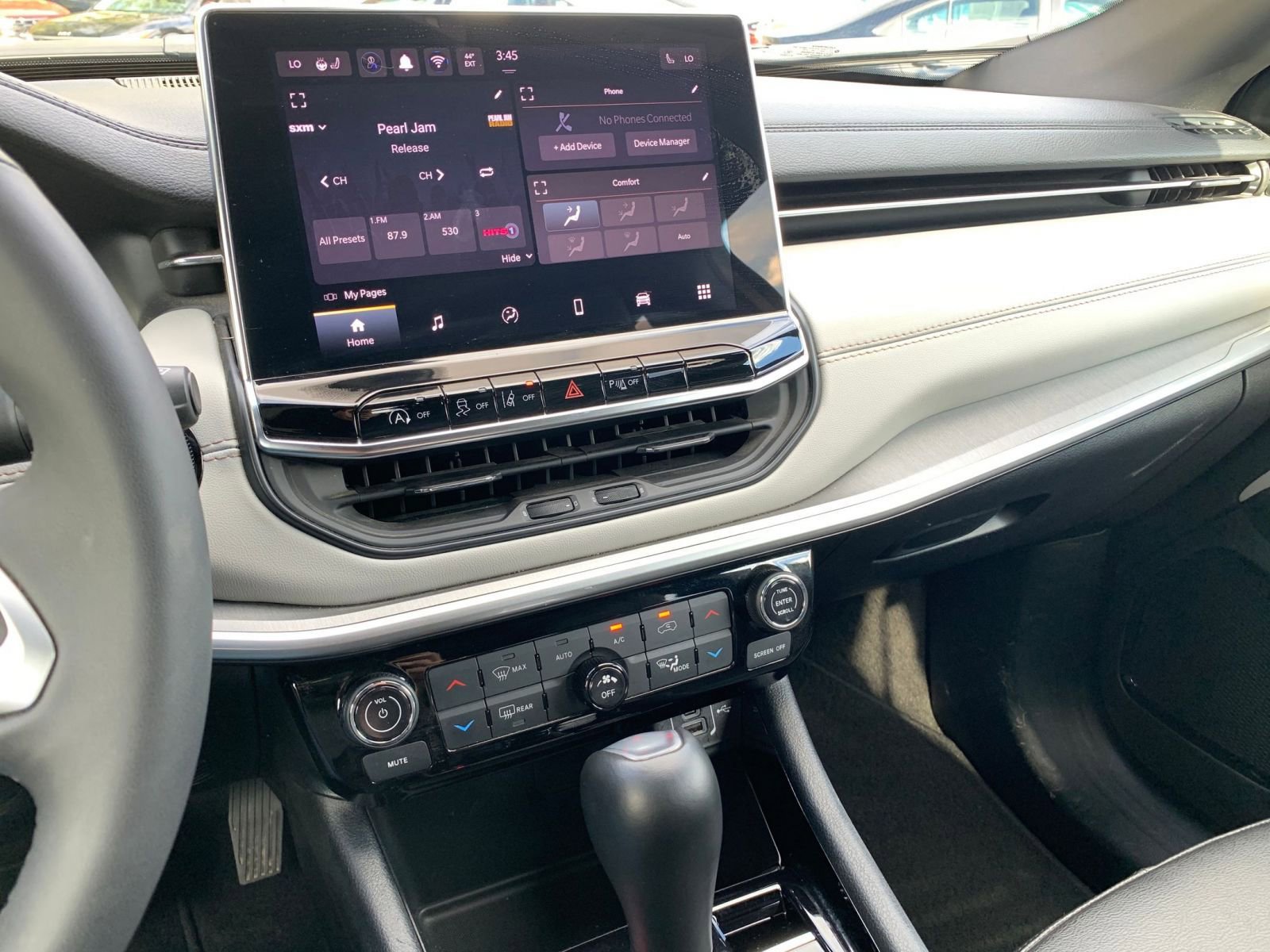 Thumbnail: 2025 Jeep Compass - 18