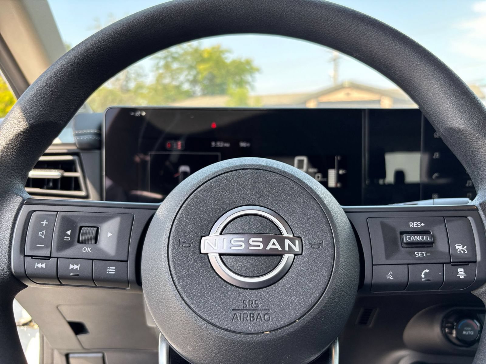 Thumbnail: 2026 Nissan Kicks - 26