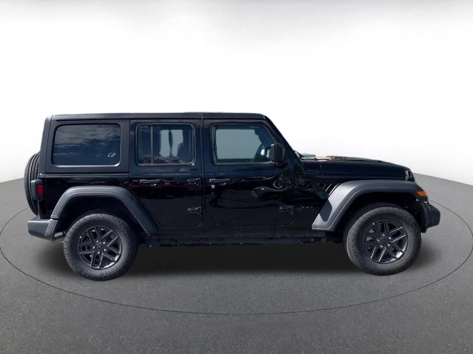 Thumbnail: 2025 Jeep Wrangler - 14