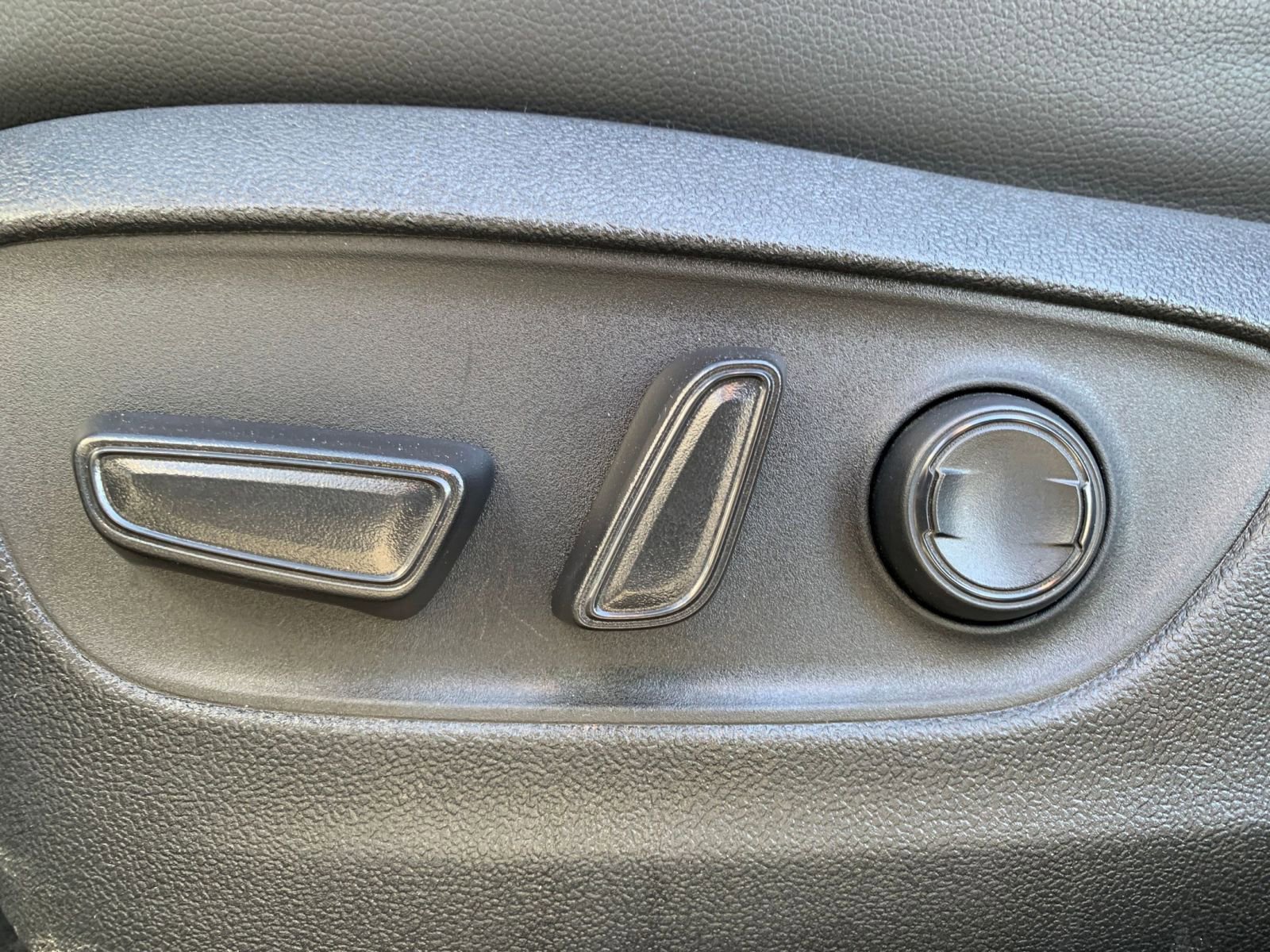 Thumbnail: 2025 Toyota Highlander - 22