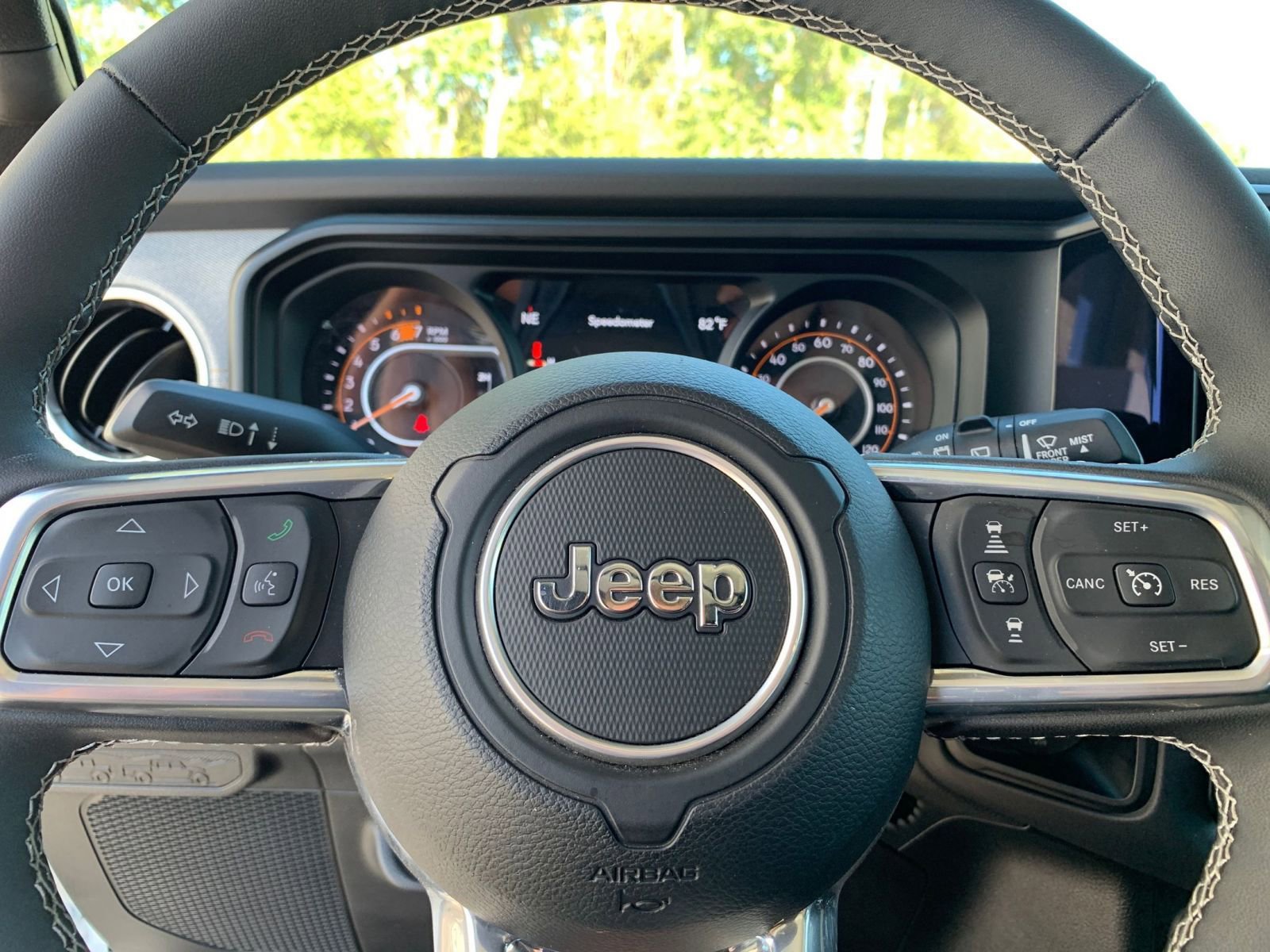 Thumbnail: 2025 Jeep Wrangler - 27