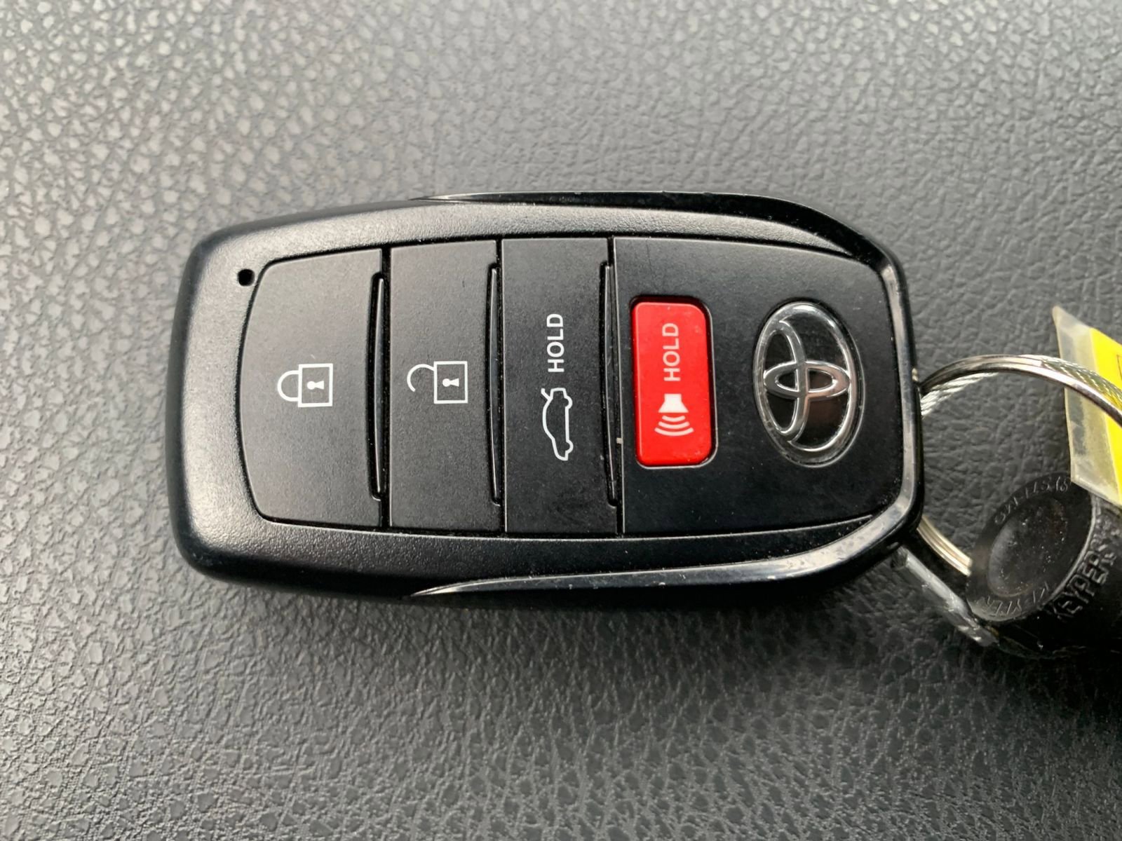 Thumbnail: 2025 Toyota Camry - 22