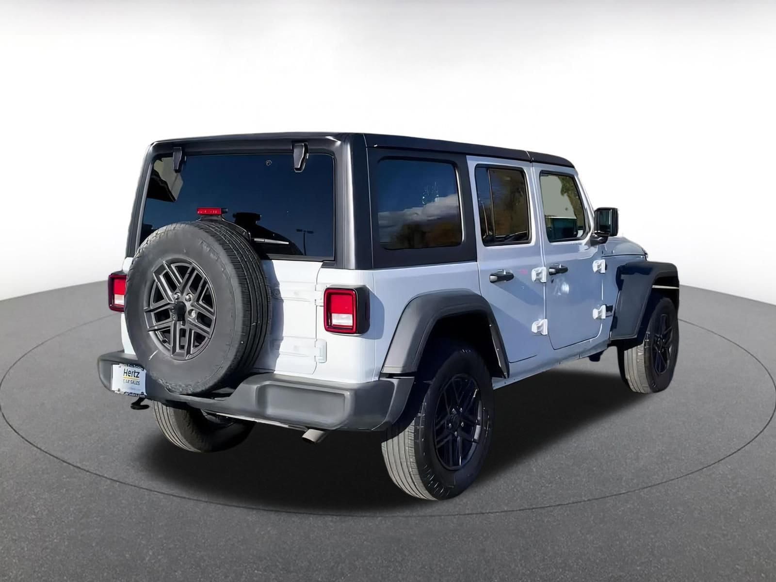 Thumbnail: 2025 Jeep Wrangler - 11
