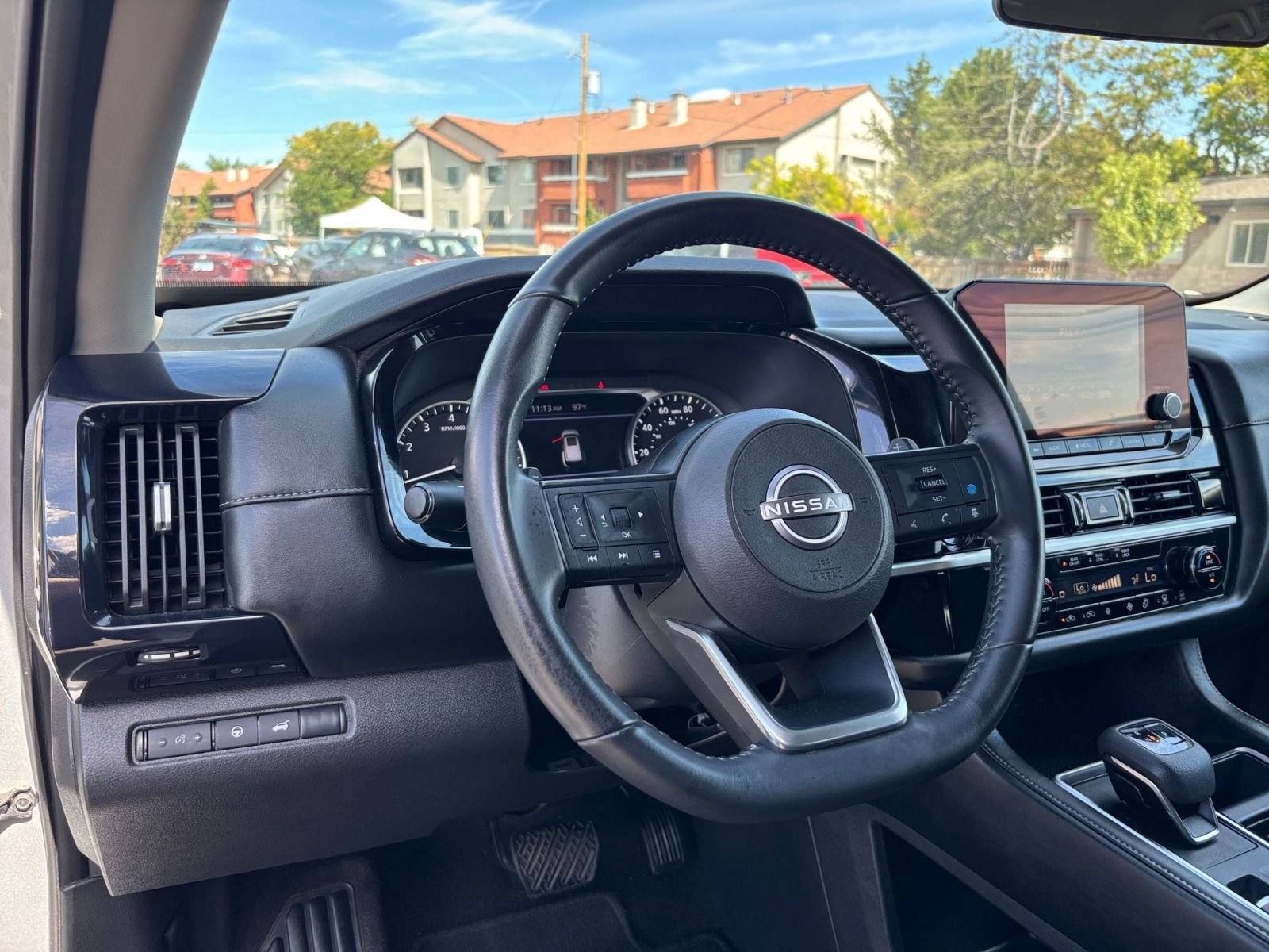 Thumbnail: 2025 Nissan Pathfinder - 32