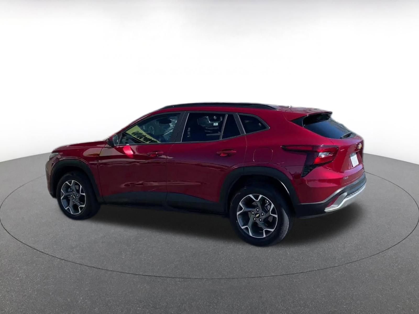 Thumbnail: 2025 Chevrolet Trax - 10