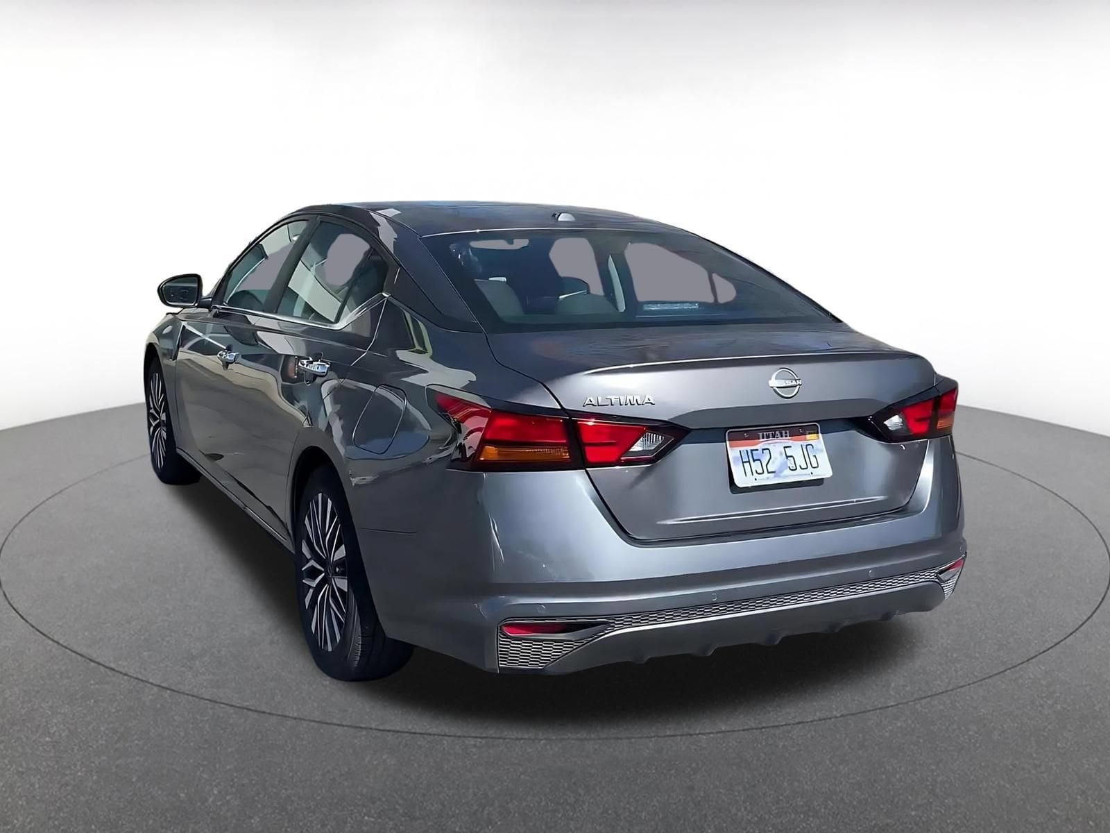 Thumbnail: 2025 Nissan Altima - 10