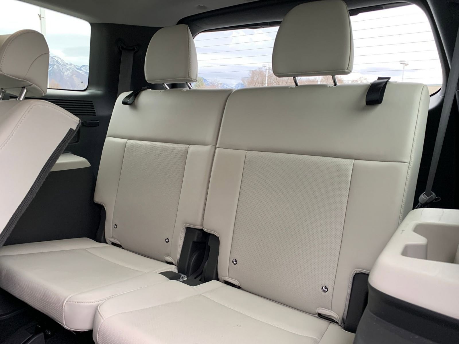 Thumbnail: 2025 Hyundai Santa Fe - 31